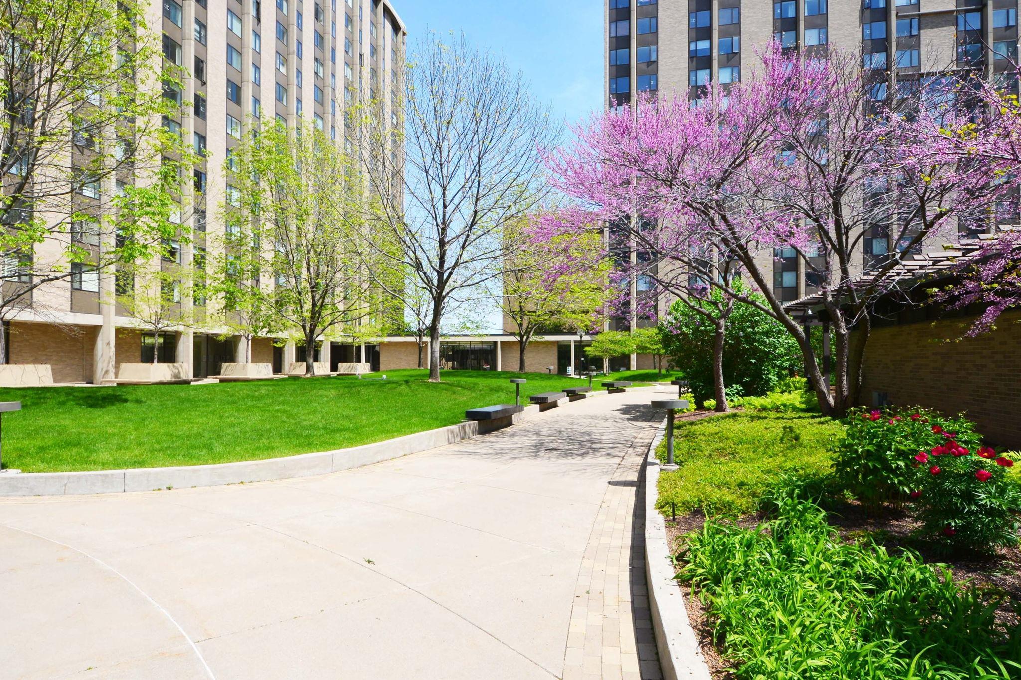 View of Residential at 15 1st Street #A1505, Minneapolis MN 55401, Minneapolis (15 of 26) - Mike Wilen | Minnesota Team Real Estate