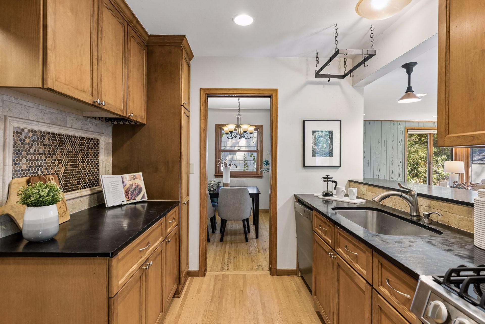 View of Residential at 2911 54th Street, Minneapolis MN 55410, Minneapolis (6 of 35) - Mike Wilen | Minnesota Team Real Estate