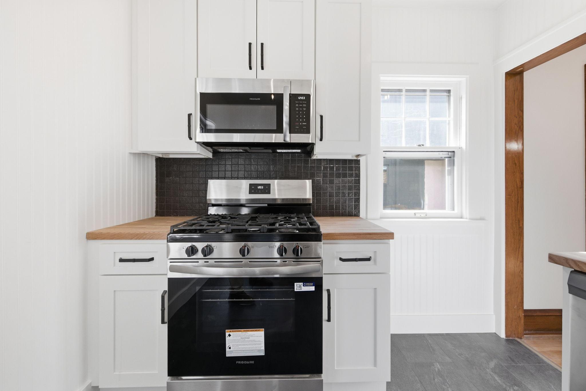 View of Residential at 4537 Zenith Avenue, Minneapolis MN 55410, Minneapolis (21 of 42) - Mike Wilen | Minnesota Team Real Estate