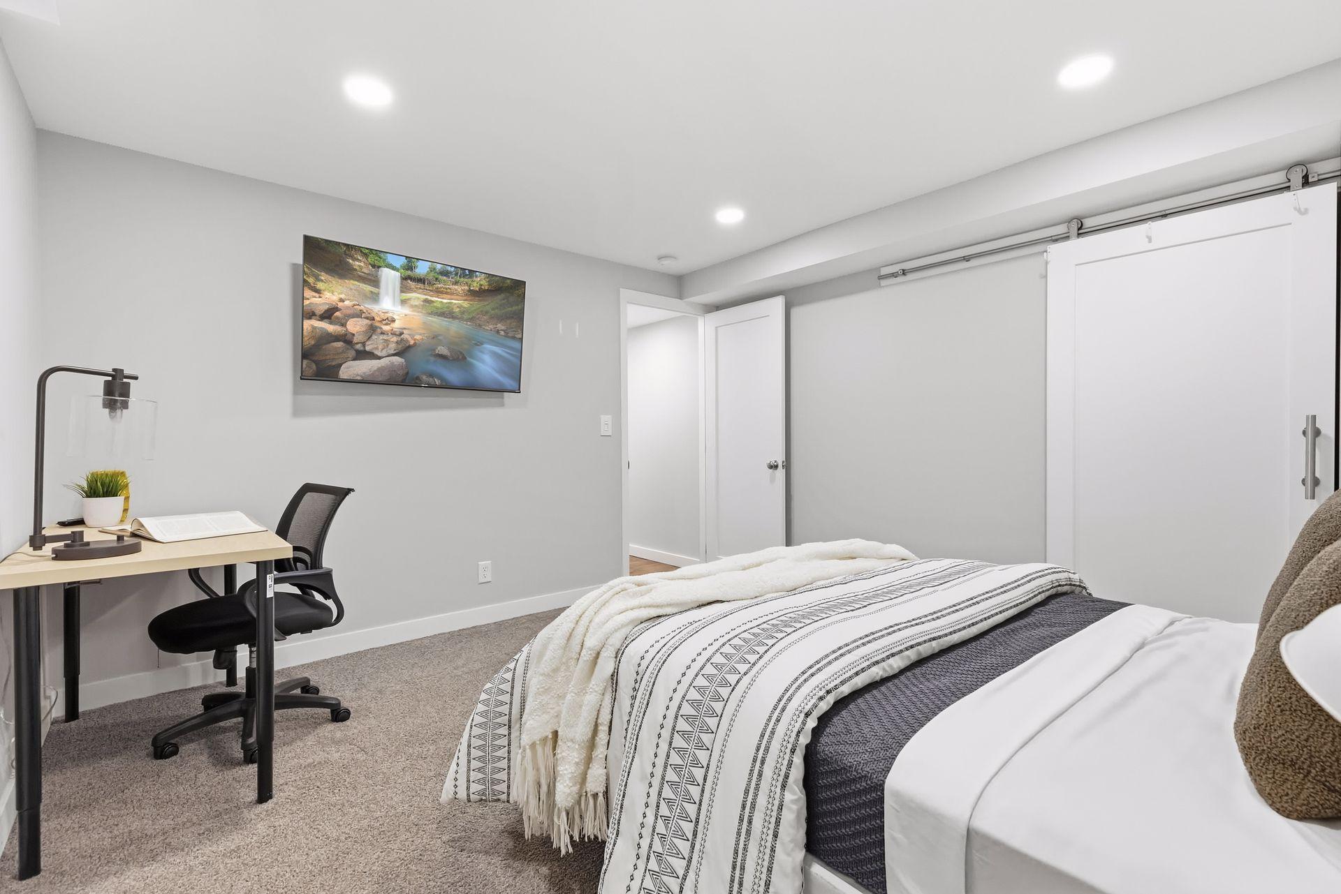 View of Residential at 2129 Hartford Avenue, Saint Paul MN 55116, Saint Paul (40 of 52) - Mike Wilen | Minnesota Team Real Estate