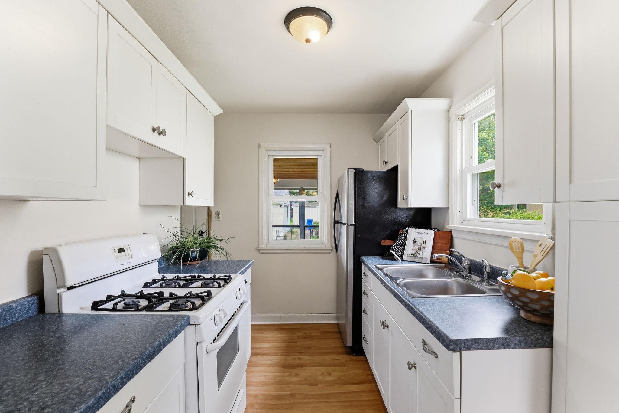 View of Residential at 1873 Hawthorne Avenue, Saint Paul MN 55119, Saint Paul (9 of 28) - Mike Wilen | Minnesota Team Real Estate