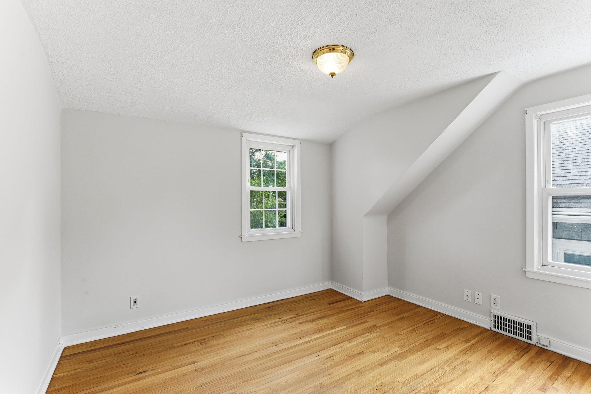 View of Residential at 1873 Hawthorne Avenue, Saint Paul MN 55119, Saint Paul (16 of 28) - Mike Wilen | Minnesota Team Real Estate