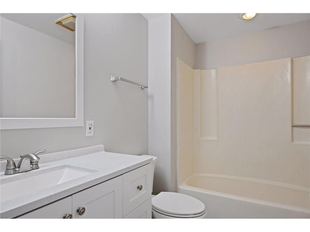 View of Commercial Sale at 924 21st Avenue, Minneapolis MN 55404, Minneapolis (10 of 23) - Mike Wilen | Minnesota Team Real Estate