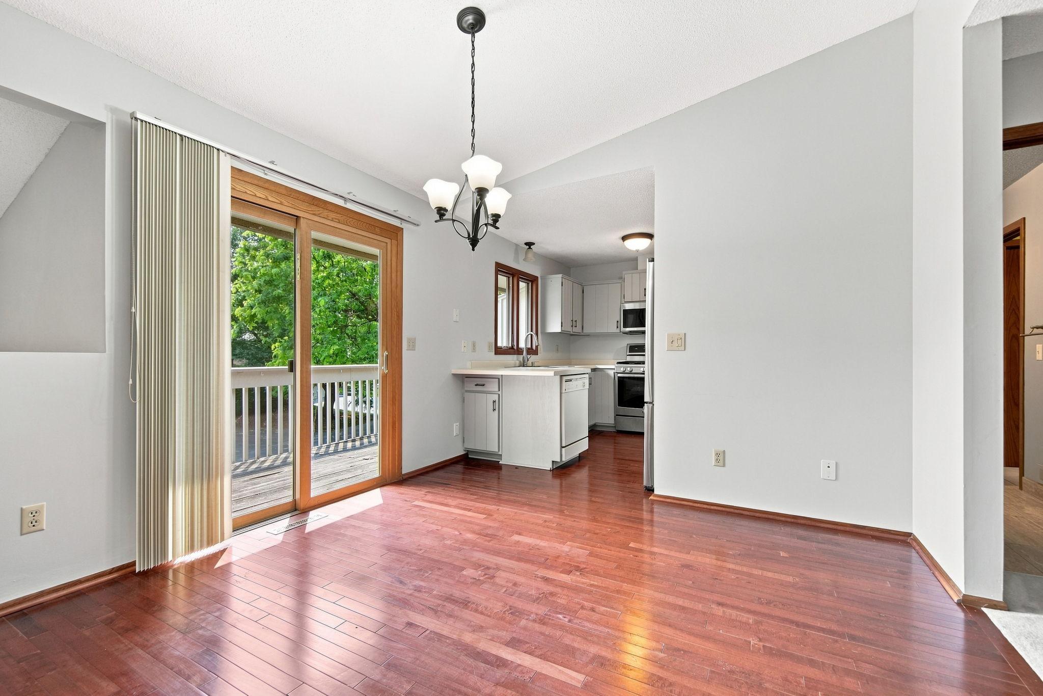 View of Residential at 7232 Woodstock Drive, Bloomington MN 55438, Bloomington (6 of 36) - Mike Wilen | Minnesota Team Real Estate