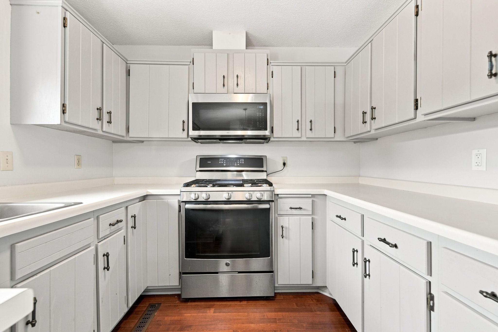 View of Residential at 7232 Woodstock Drive, Bloomington MN 55438, Bloomington (11 of 36) - Mike Wilen | Minnesota Team Real Estate
