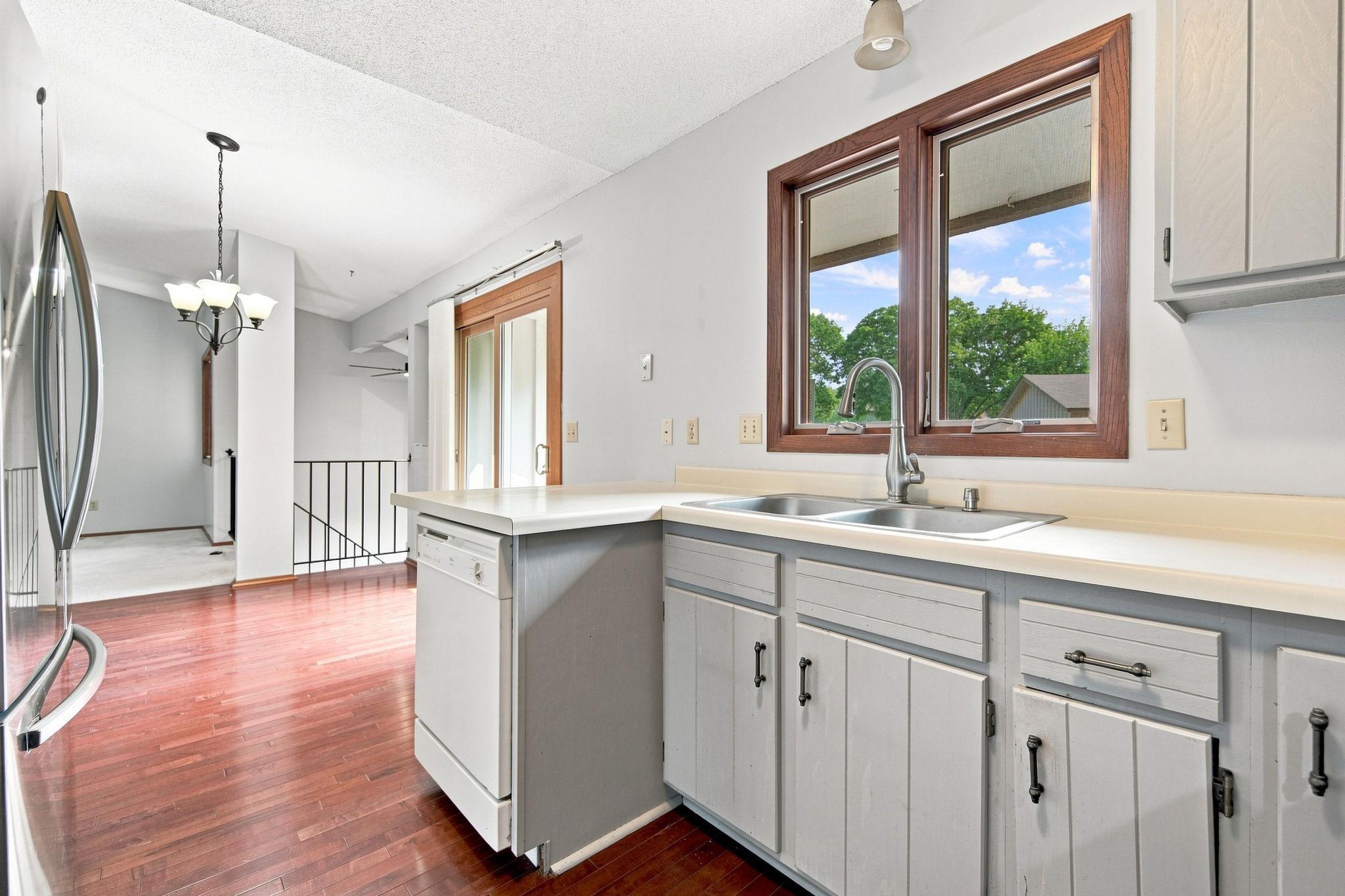 View of Residential at 7232 Woodstock Drive, Bloomington MN 55438, Bloomington (12 of 36) - Mike Wilen | Minnesota Team Real Estate