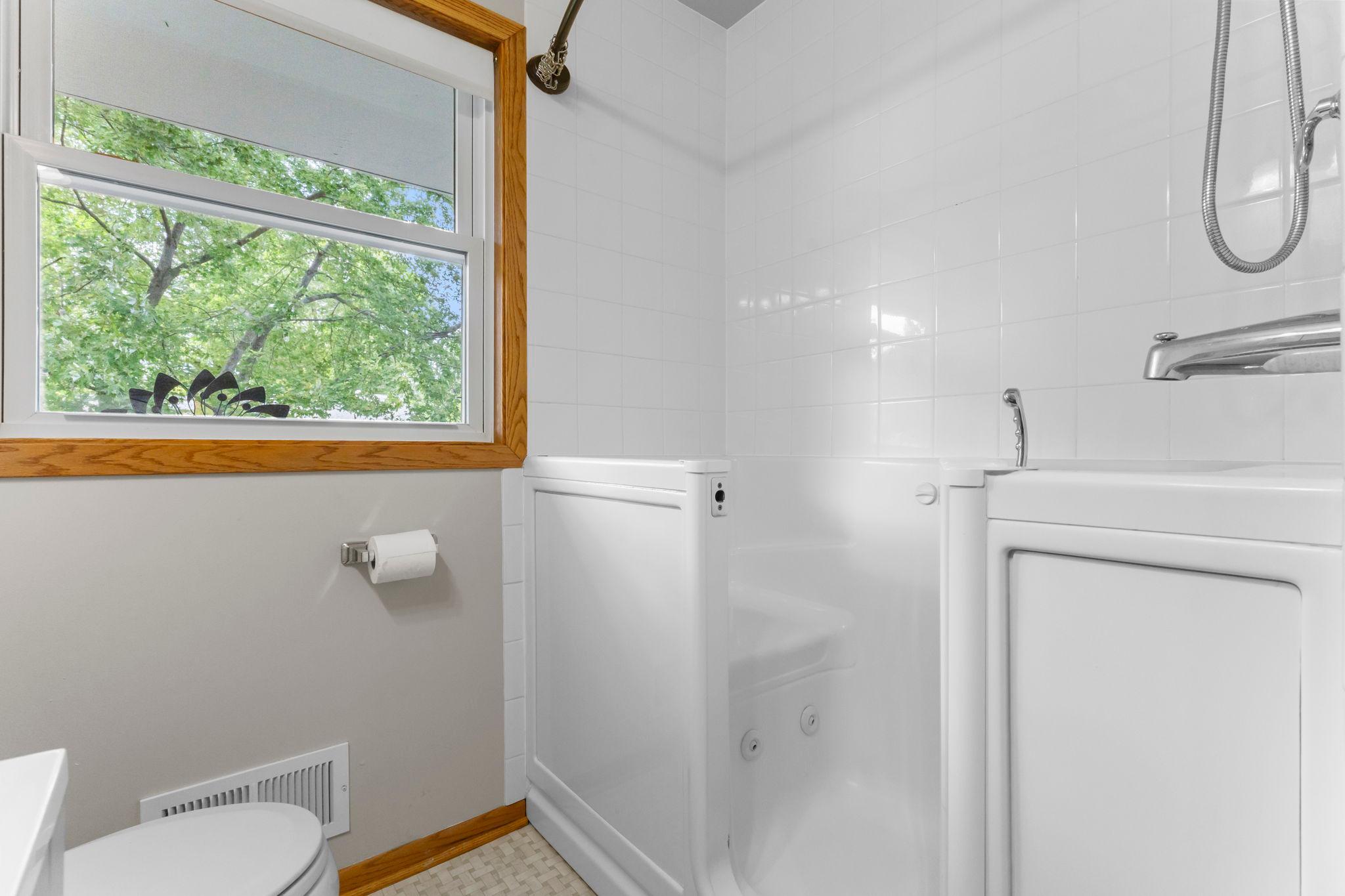 View of Residential at 4016 Idaho Avenue, Crystal MN 55427, Crystal (18 of 46) - Mike Wilen | Minnesota Team Real Estate