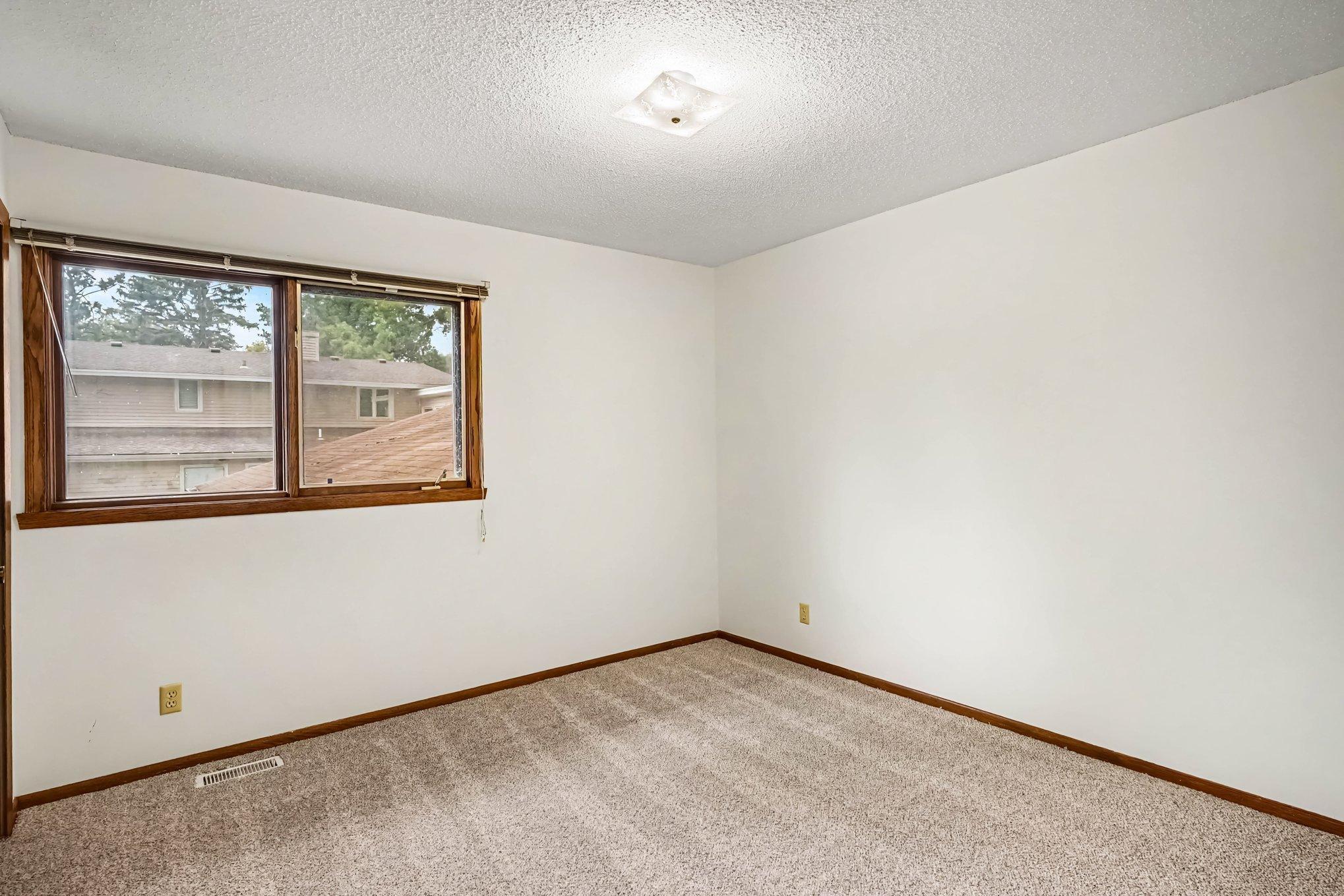 View of Residential at 3053 Pine Ridge Drive, Eagan MN 55121, Eagan (16 of 21) - Mike Wilen | Minnesota Team Real Estate