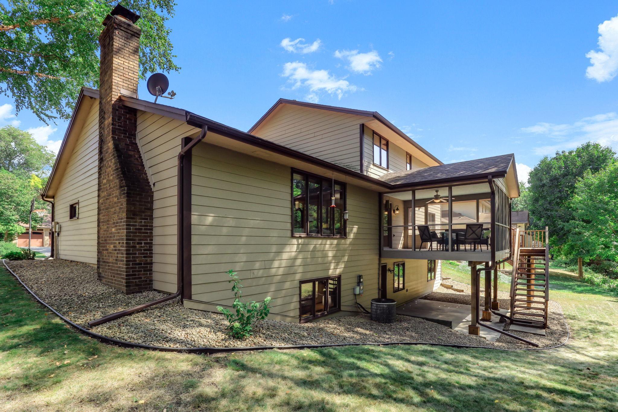 View of Residential at 4690 Parkridge Drive, Eagan MN 55123, Eagan (31 of 32) - Mike Wilen | Minnesota Team Real Estate