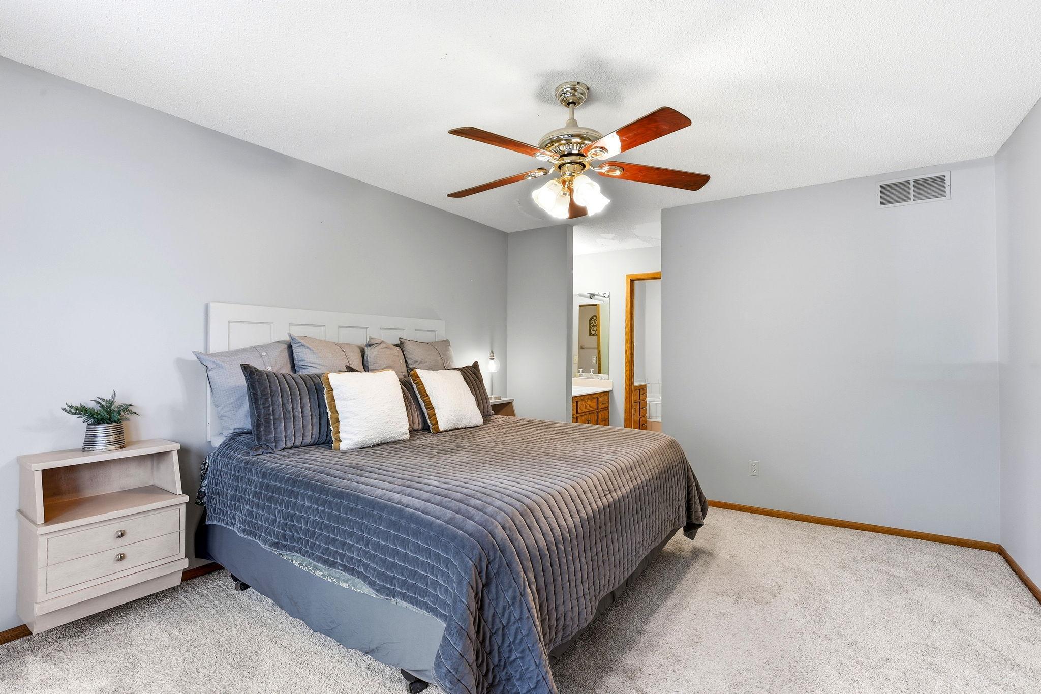 View of Residential at 4690 Parkridge Drive, Eagan MN 55123, Eagan (15 of 32) - Mike Wilen | Minnesota Team Real Estate