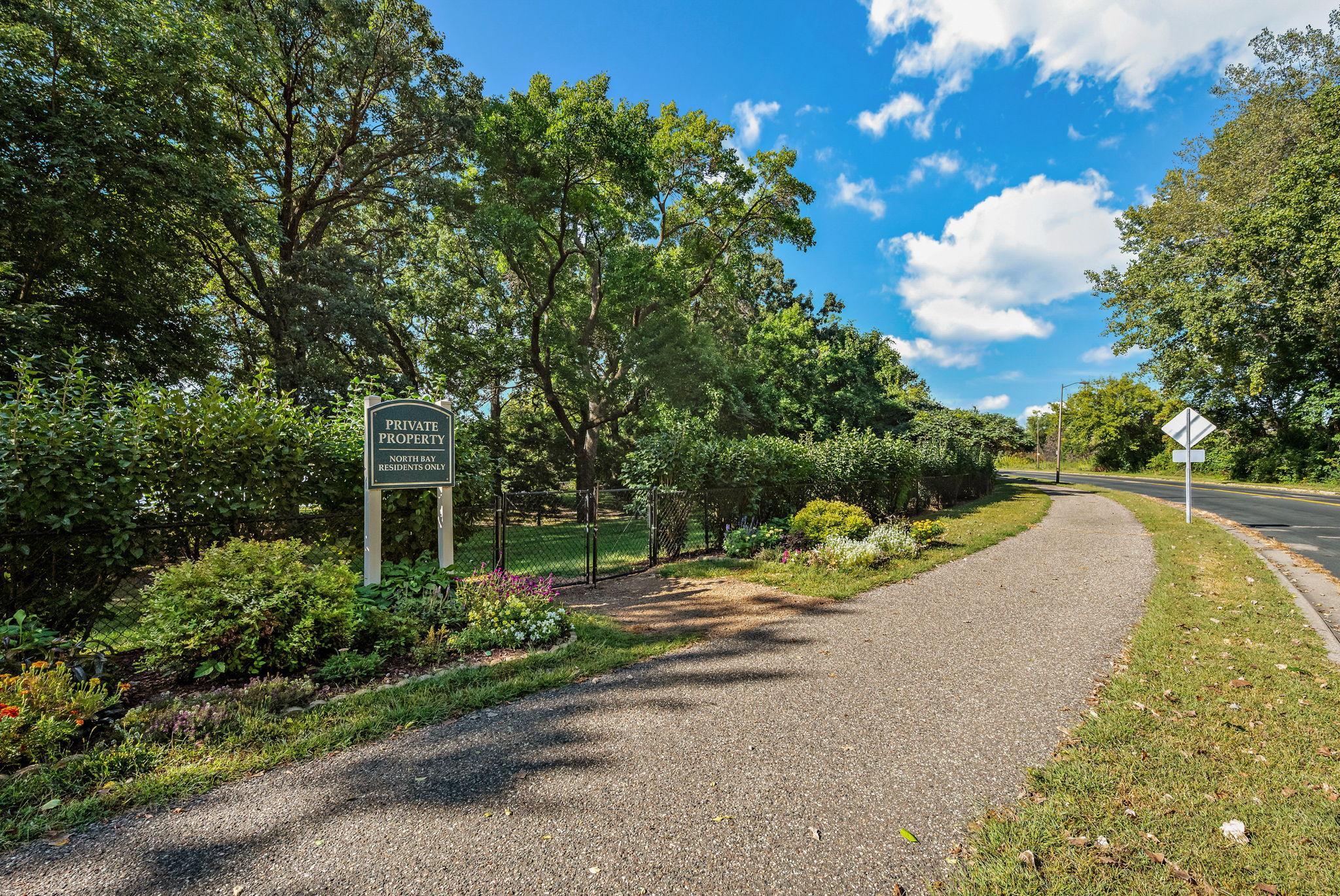 View of Residential at 130 Lakeview Road, Chanhassen MN 55317, Chanhassen (25 of 29) - Mike Wilen | Minnesota Team Real Estate