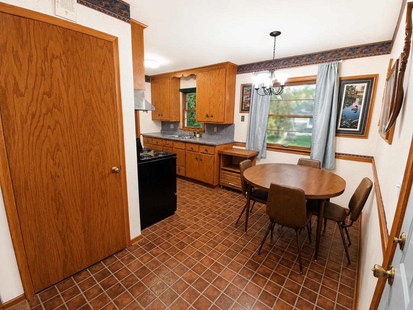 View of Residential at 11333 Xavis Street, Coon Rapids MN 55433, Coon Rapids (10 of 23) - Mike Wilen | Minnesota Team Real Estate
