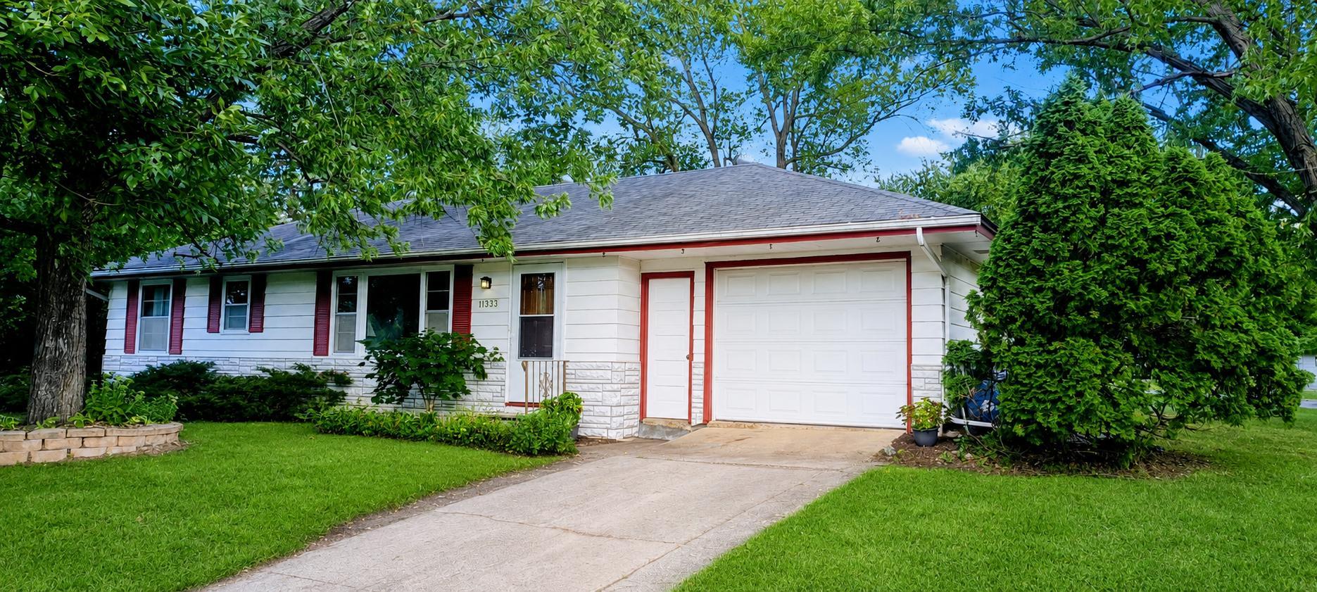 View of Residential at 11333 Xavis Street, Coon Rapids MN 55433, Coon Rapids (3 of 23) - Mike Wilen | Minnesota Team Real Estate