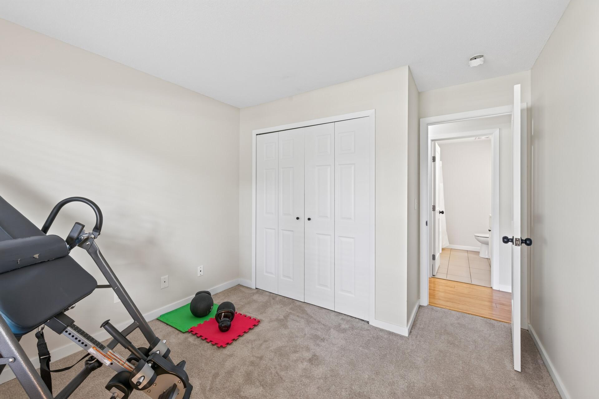 View of Residential at 6976 Langford Court, Edina MN 55436, Edina (21 of 29) - Mike Wilen | Minnesota Team Real Estate