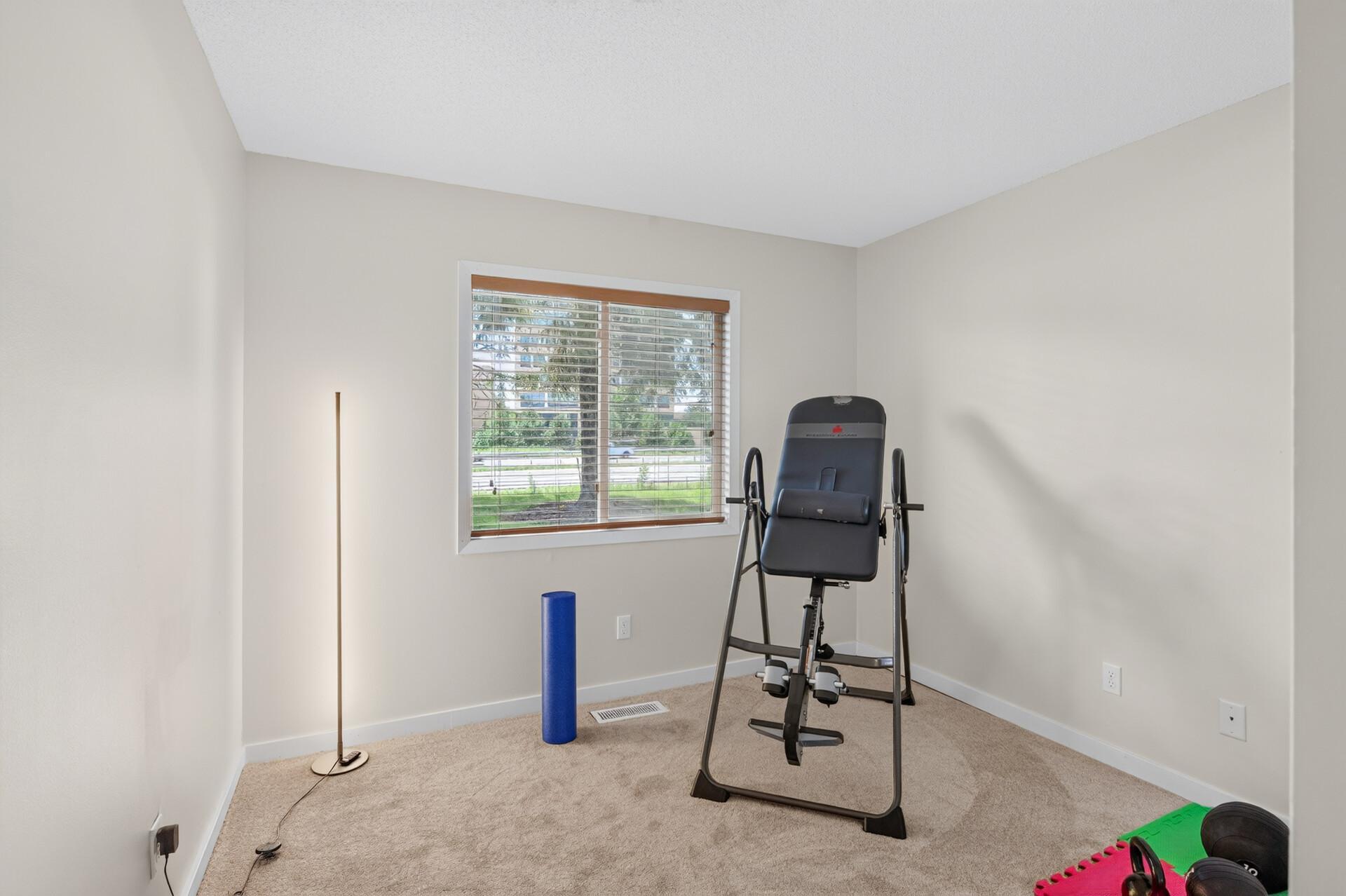 View of Residential at 6976 Langford Court, Edina MN 55436, Edina (20 of 29) - Mike Wilen | Minnesota Team Real Estate