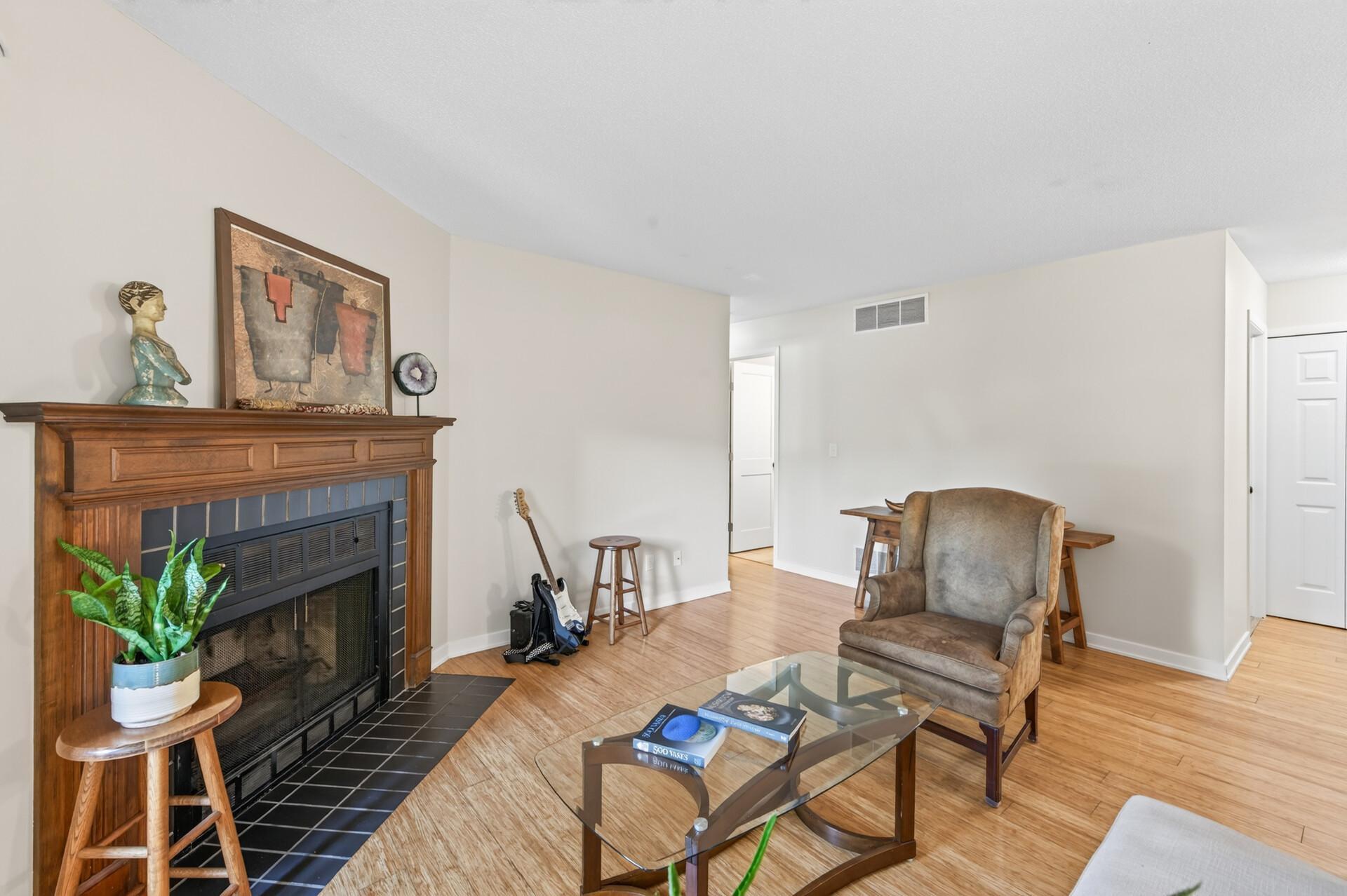 View of Residential at 6976 Langford Court, Edina MN 55436, Edina (14 of 29) - Mike Wilen | Minnesota Team Real Estate