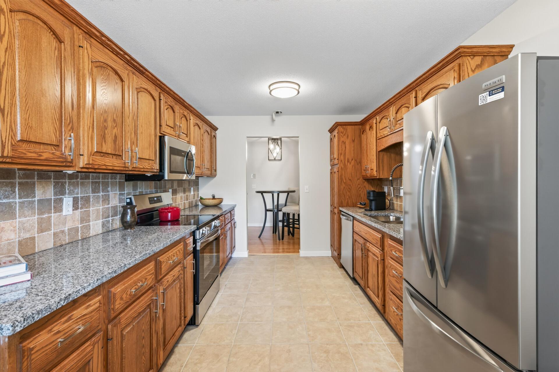 View of Residential at 6976 Langford Court, Edina MN 55436, Edina (9 of 29) - Mike Wilen | Minnesota Team Real Estate