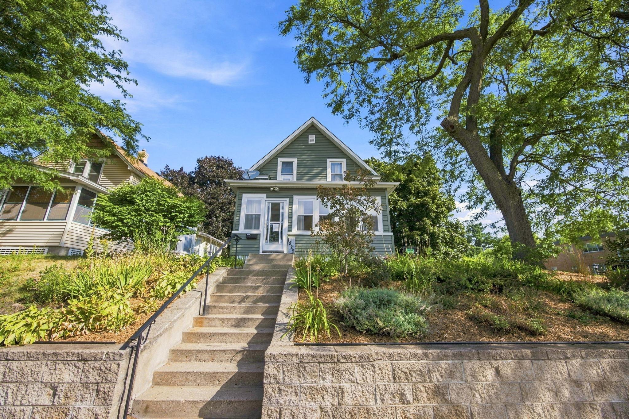 View of Residential at 1825 Minnehaha Avenue, Saint Paul MN 55104, Saint Paul (2 of 31) - Mike Wilen | Minnesota Team Real Estate