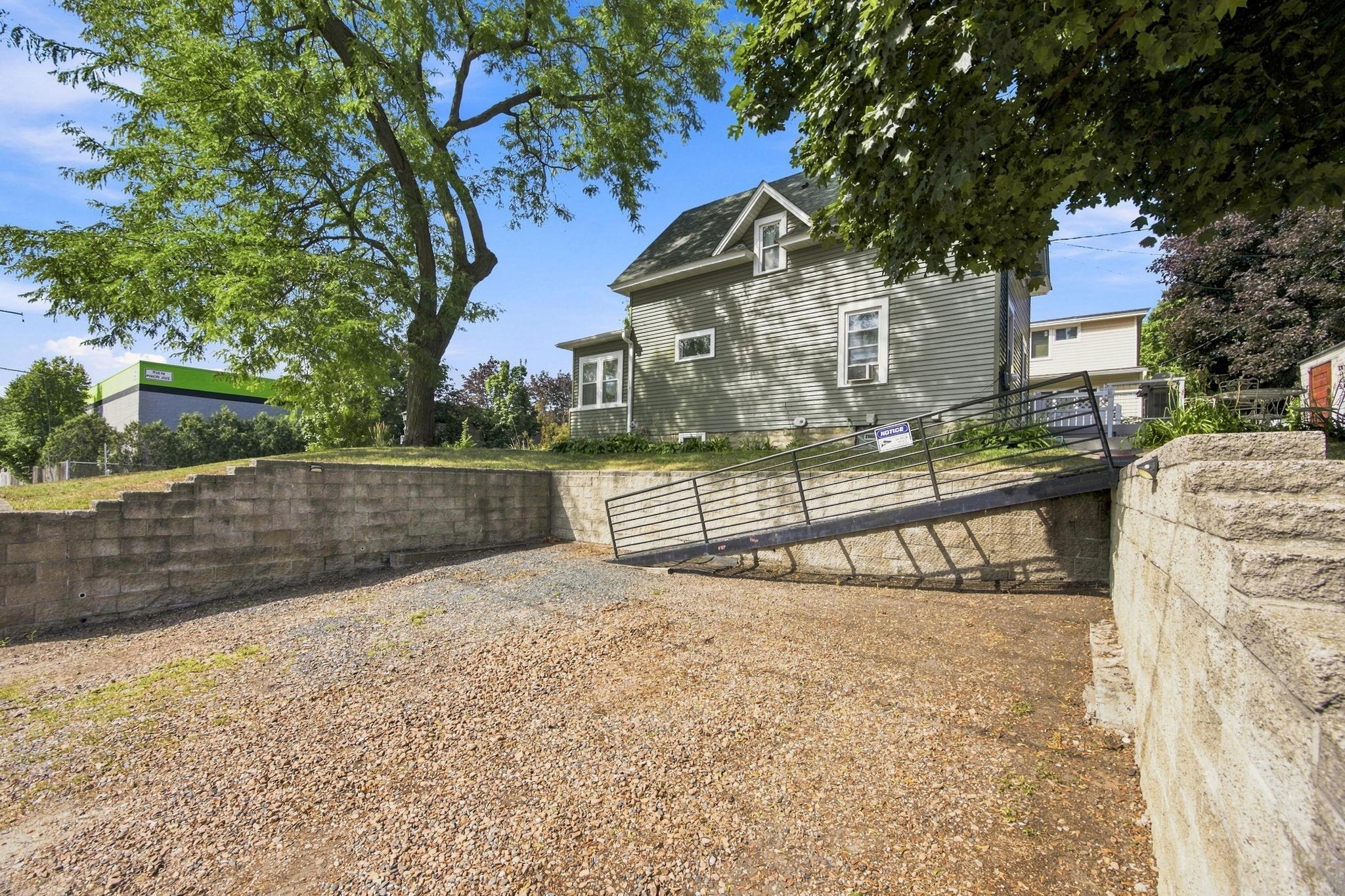 View of Residential at 1825 Minnehaha Avenue, Saint Paul MN 55104, Saint Paul (27 of 31) - Mike Wilen | Minnesota Team Real Estate