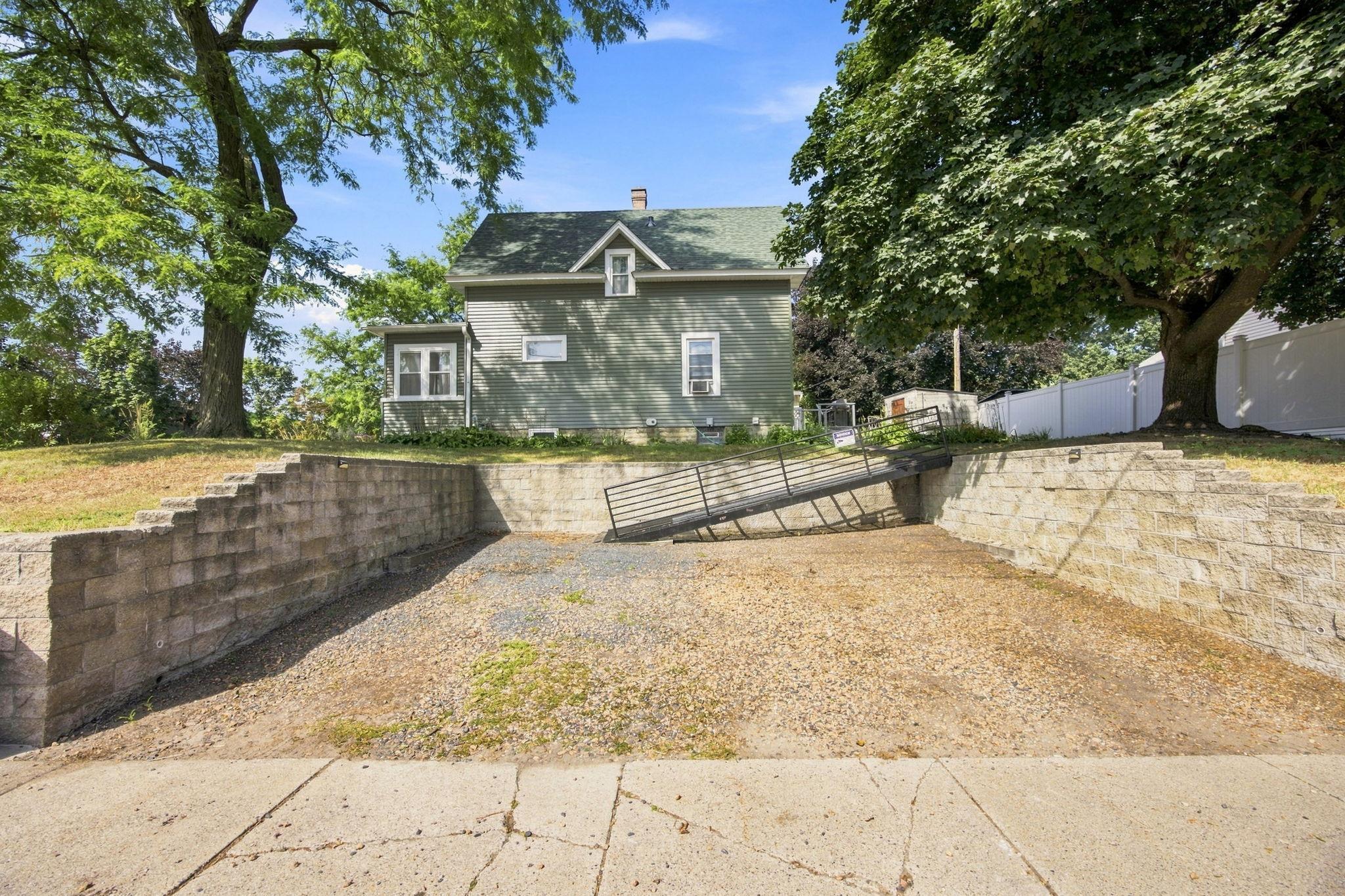 View of Residential at 1825 Minnehaha Avenue, Saint Paul MN 55104, Saint Paul (28 of 31) - Mike Wilen | Minnesota Team Real Estate