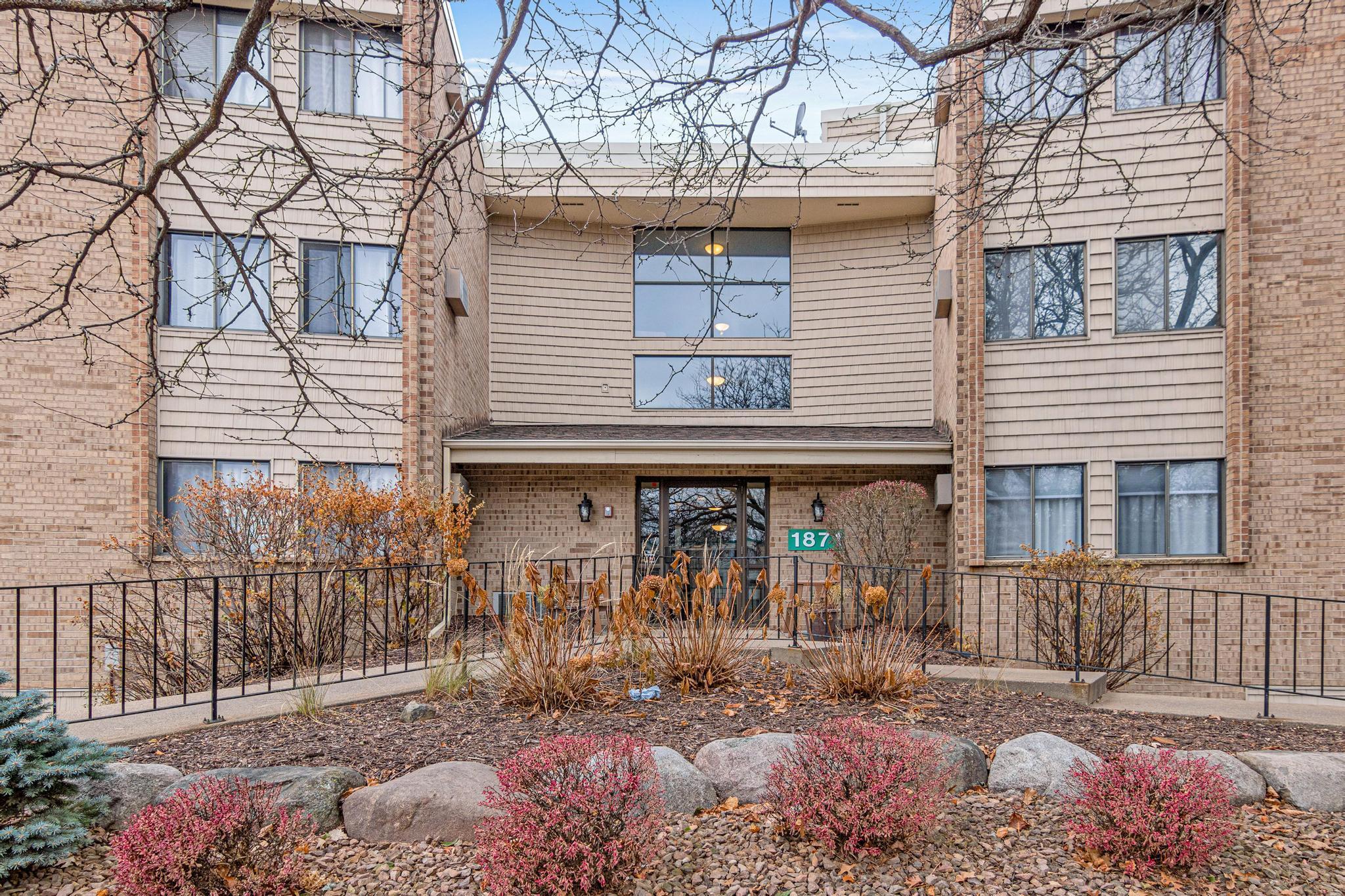 View of Residential at 1871 Silver Bell Road #309, Eagan MN 55122, Eagan (37 of 40) - Mike Wilen | Minnesota Team Real Estate