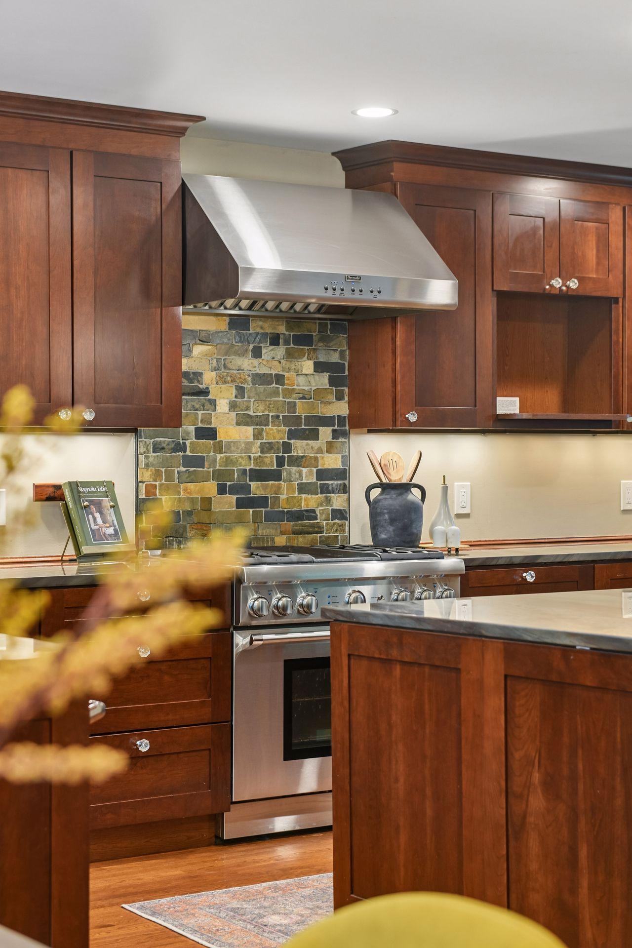 View of Residential at 225 Interlachen Road, Hopkins MN 55343, Hopkins (36 of 87) - Mike Wilen | Minnesota Team Real Estate
