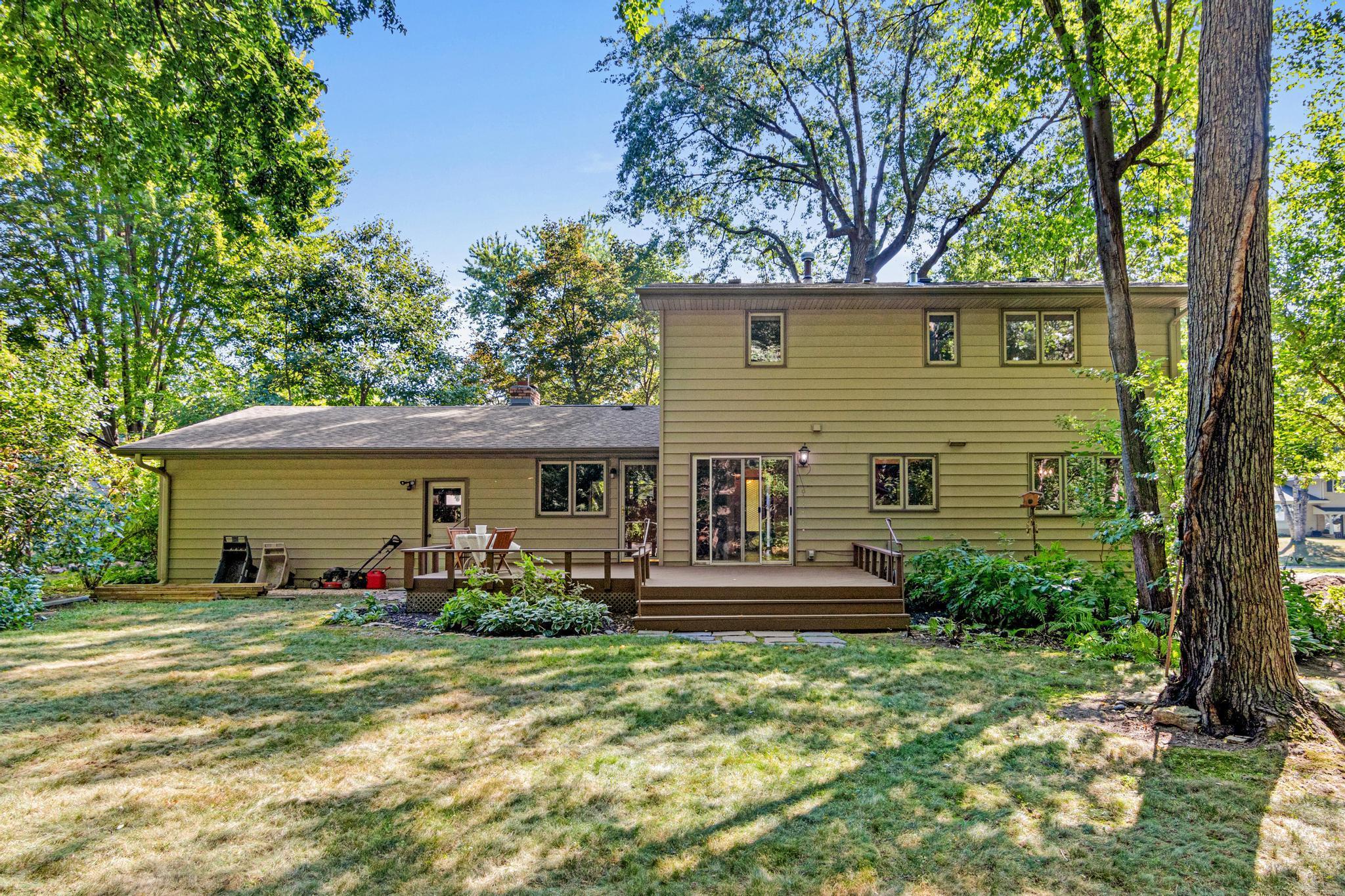 View of Residential at 4035 Quaker Lane, Plymouth MN 55441, Plymouth (4 of 43) - Mike Wilen | Minnesota Team Real Estate