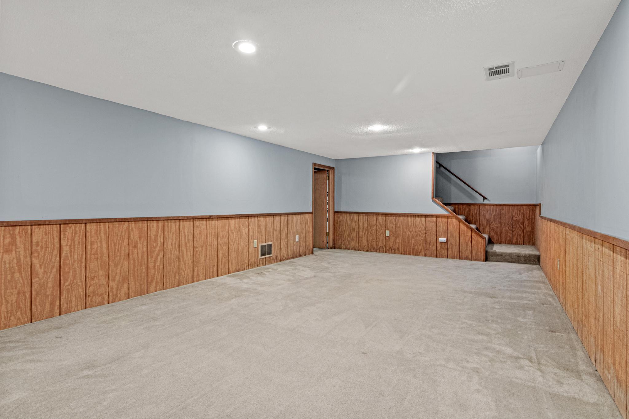 View of Residential at 4035 Quaker Lane, Plymouth MN 55441, Plymouth (31 of 43) - Mike Wilen | Minnesota Team Real Estate