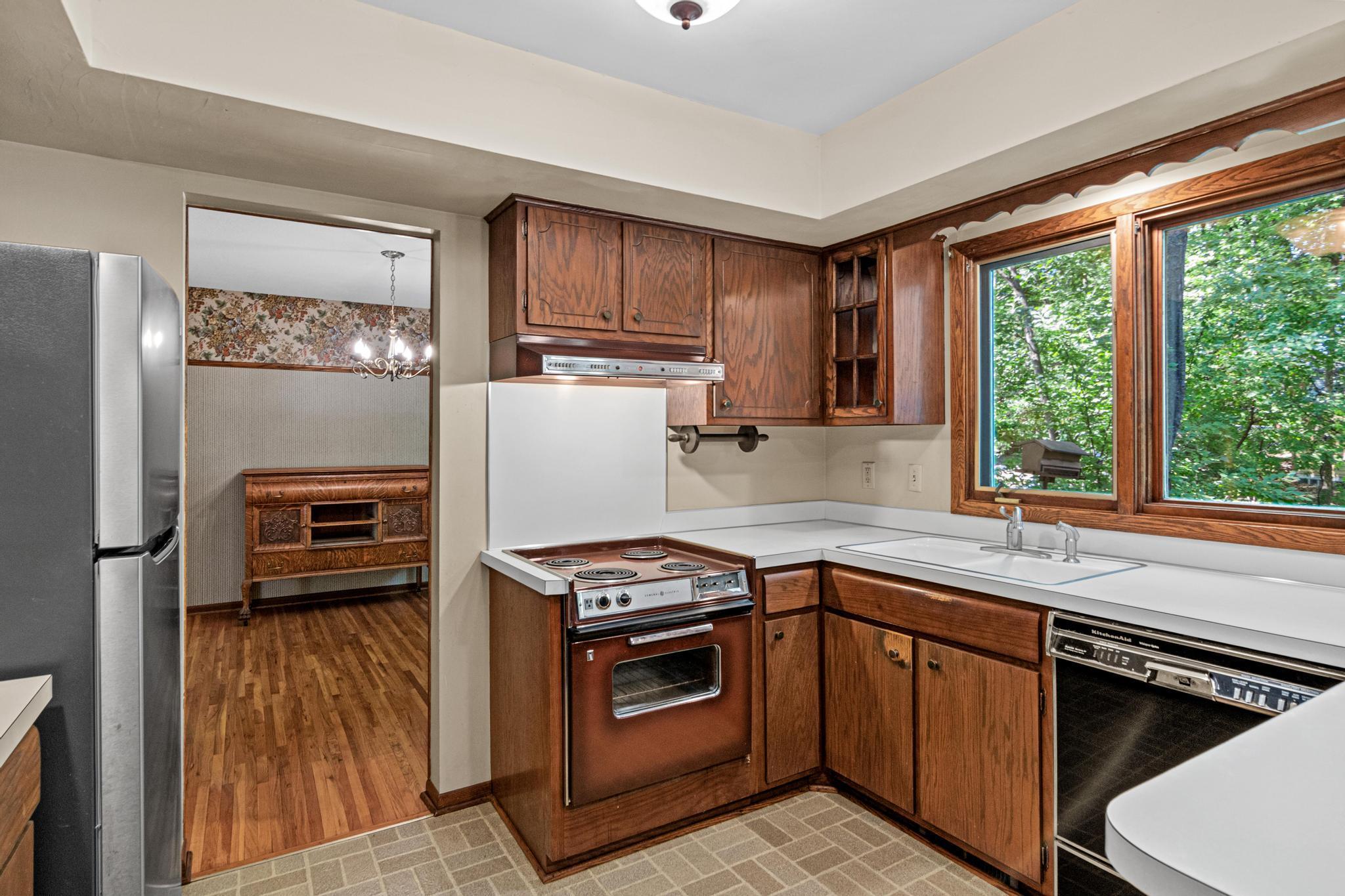 View of Residential at 4035 Quaker Lane, Plymouth MN 55441, Plymouth (19 of 43) - Mike Wilen | Minnesota Team Real Estate