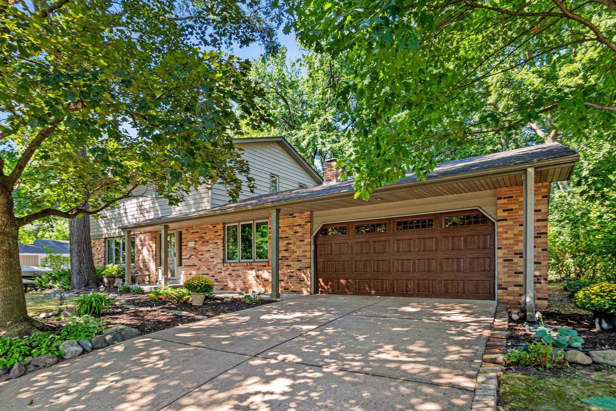 View of Residential at 4035 Quaker Lane, Plymouth MN 55441, Plymouth (3 of 43) - Mike Wilen | Minnesota Team Real Estate
