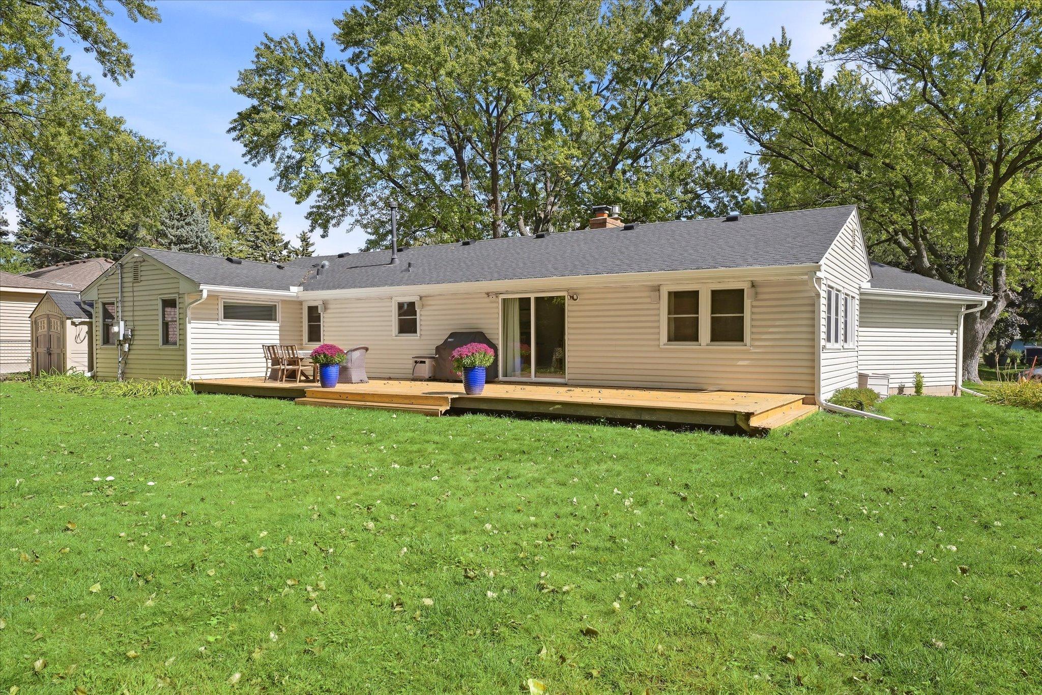 View of Residential at 2209 Midlothian Road, Roseville MN 55113, Roseville (38 of 50) - Mike Wilen | Minnesota Team Real Estate