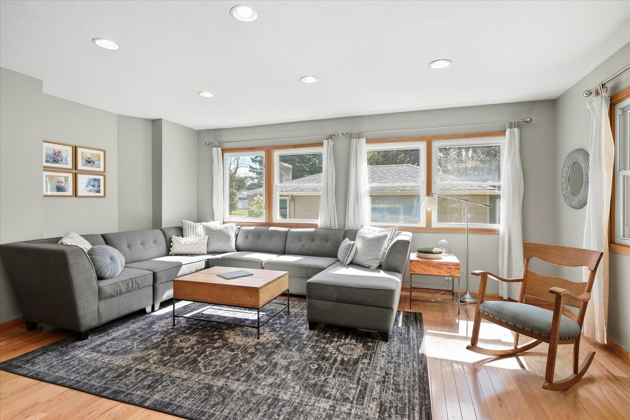 View of Residential at 2209 Midlothian Road, Roseville MN 55113, Roseville (28 of 50) - Mike Wilen | Minnesota Team Real Estate