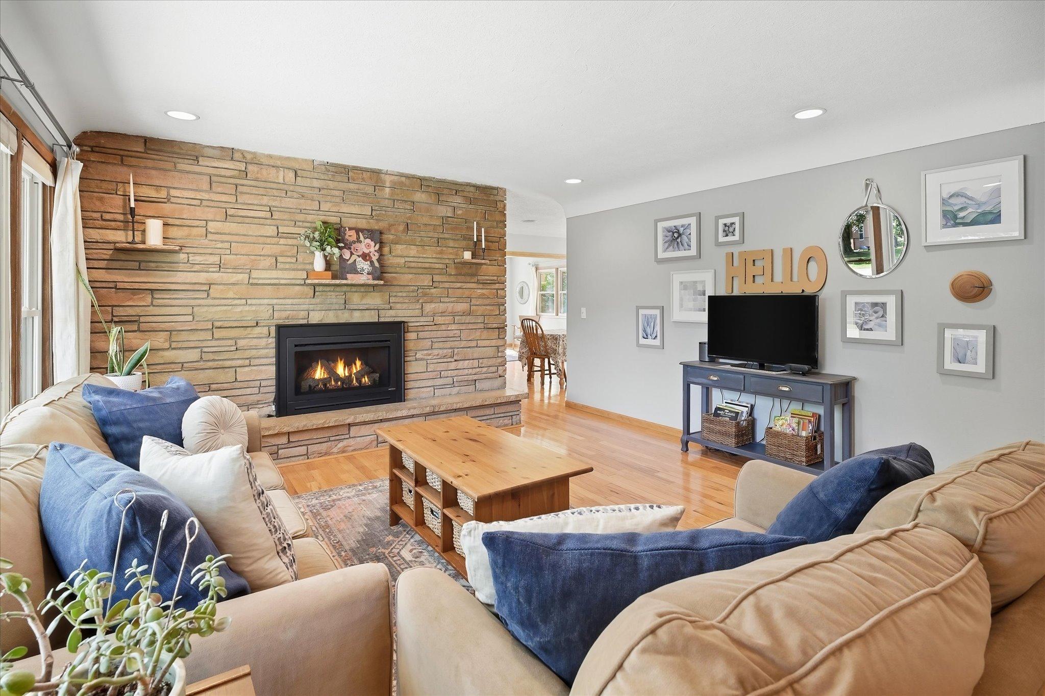 View of Residential at 2209 Midlothian Road, Roseville MN 55113, Roseville (4 of 50) - Mike Wilen | Minnesota Team Real Estate