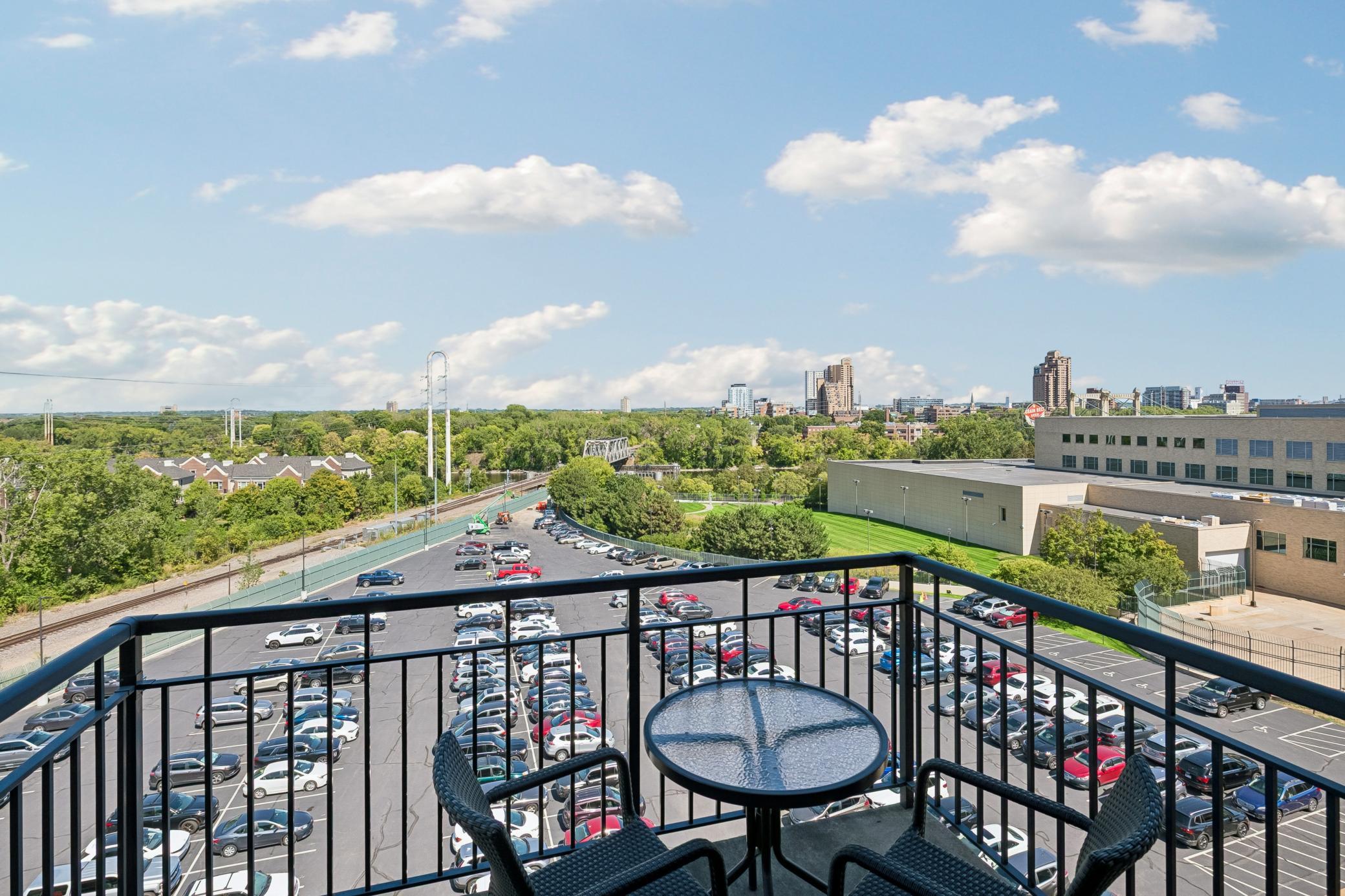 View of Residential at 212 1st Street #610, Minneapolis MN 55401, Minneapolis (37 of 58) - Mike Wilen | Minnesota Team Real Estate