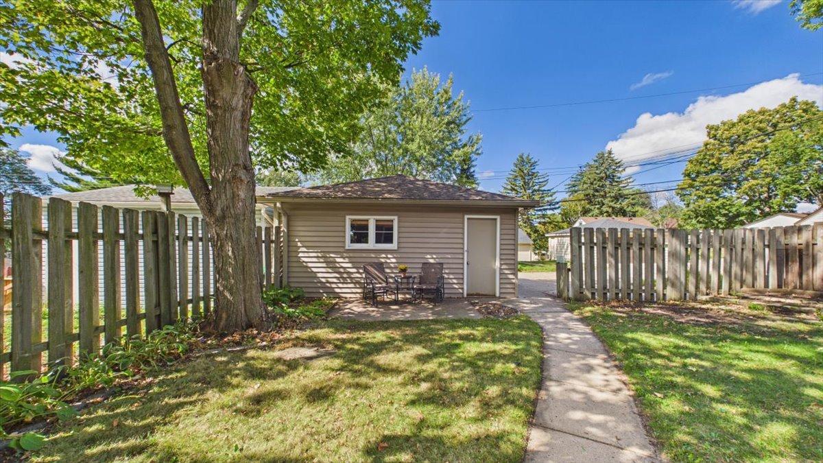 View of Residential at 3318 Ulysses Street, Minneapolis MN 55418, Minneapolis (10 of 53) - Mike Wilen | Minnesota Team Real Estate