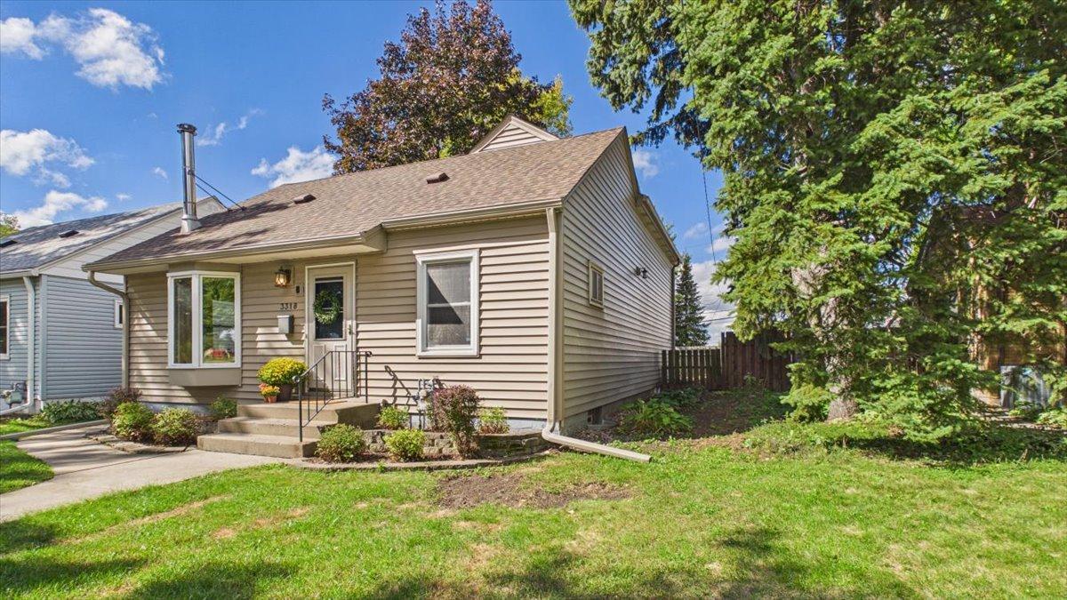 View of Residential at 3318 Ulysses Street, Minneapolis MN 55418, Minneapolis (60 of 71) - Mike Wilen | Minnesota Team Real Estate