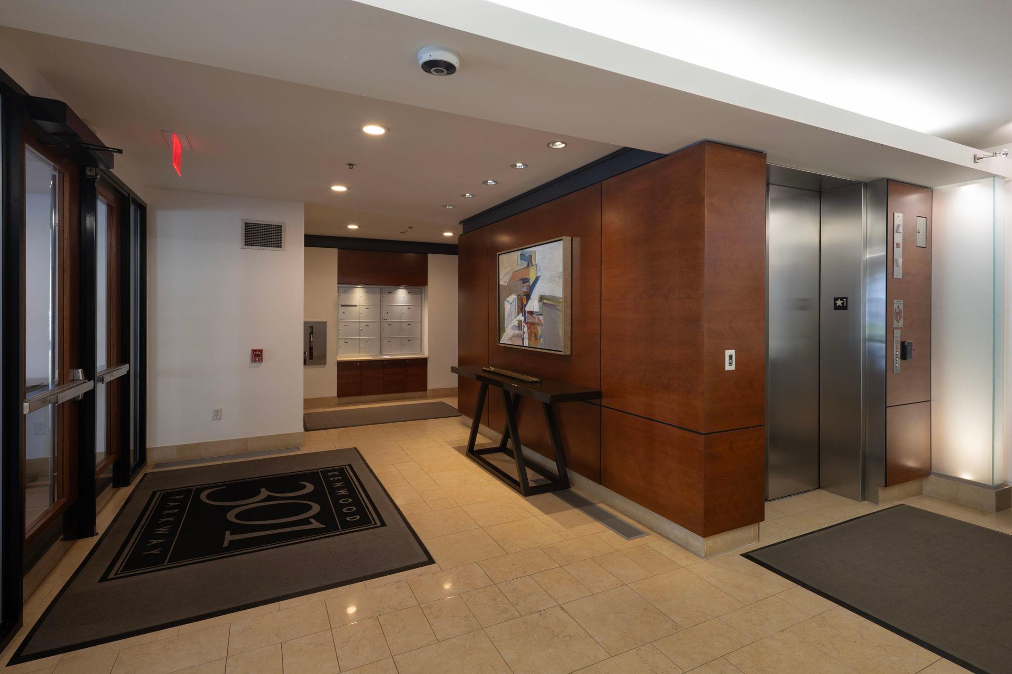 View of Residential at 301 Kenwood Parkway #801, Minneapolis MN 55403, Minneapolis (41 of 45) - Mike Wilen | Minnesota Team Real Estate