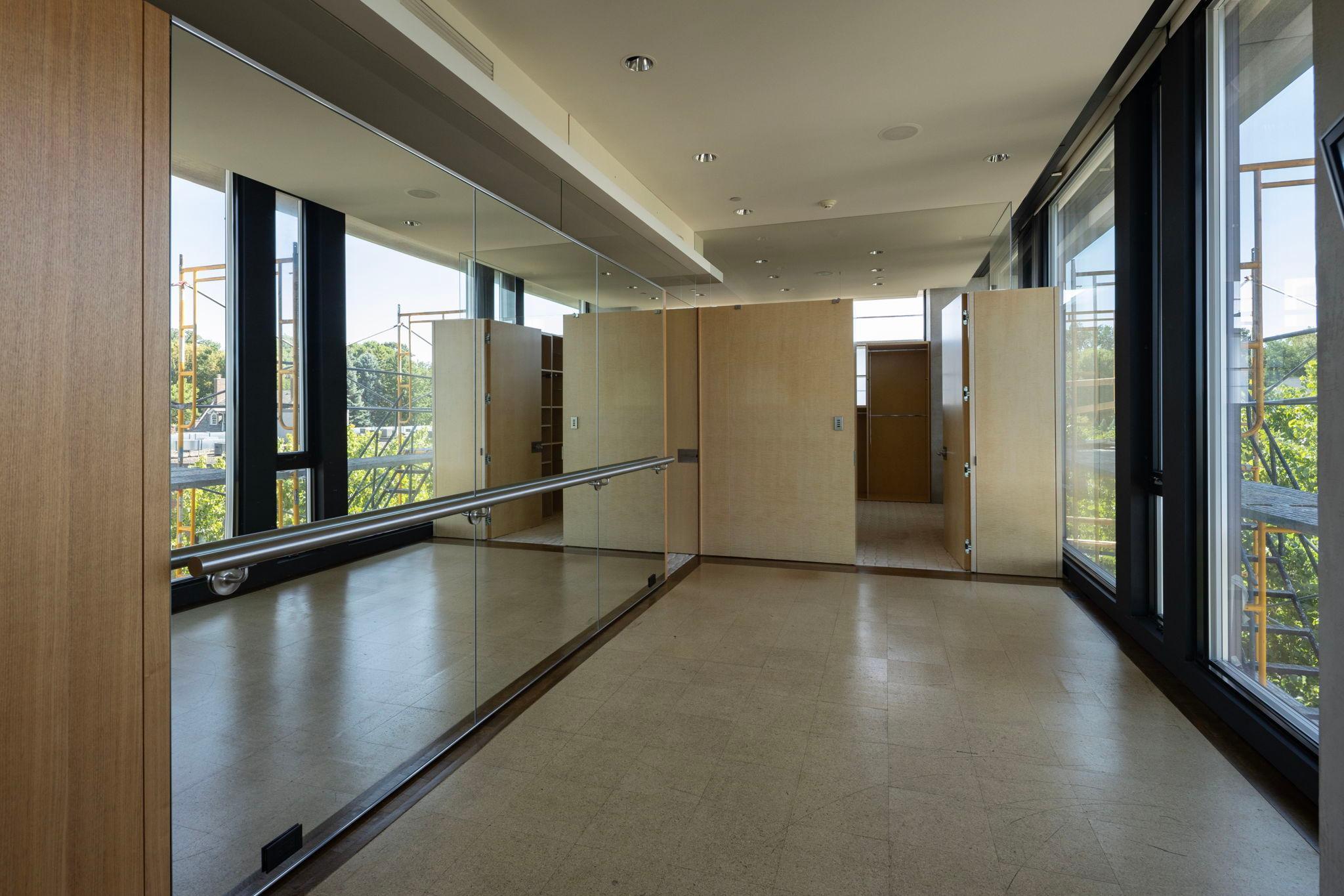 View of Residential at 301 Kenwood Parkway #801, Minneapolis MN 55403, Minneapolis (32 of 45) - Mike Wilen | Minnesota Team Real Estate