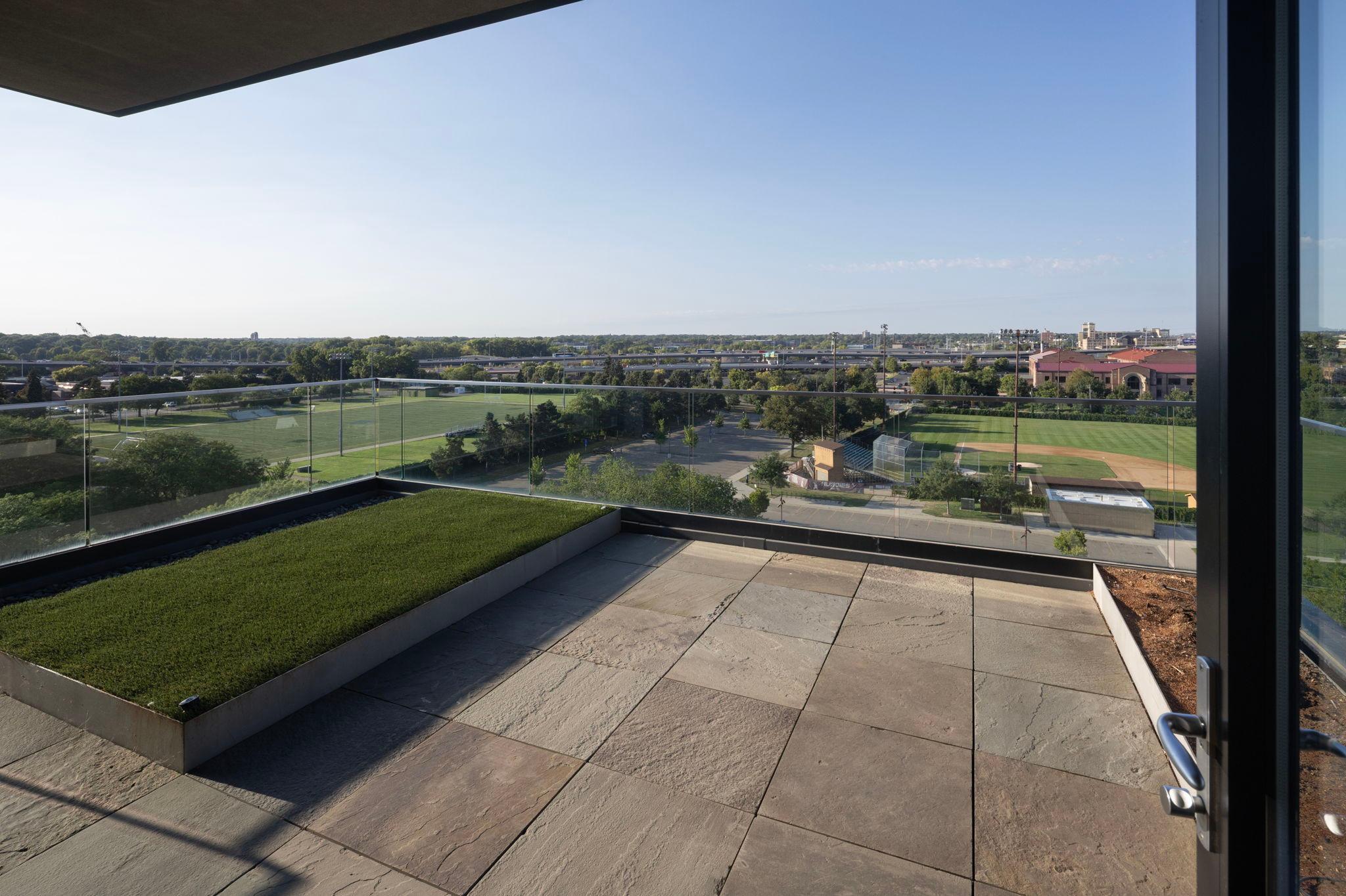 View of Residential at 301 Kenwood Parkway #801, Minneapolis MN 55403, Minneapolis (15 of 45) - Mike Wilen | Minnesota Team Real Estate