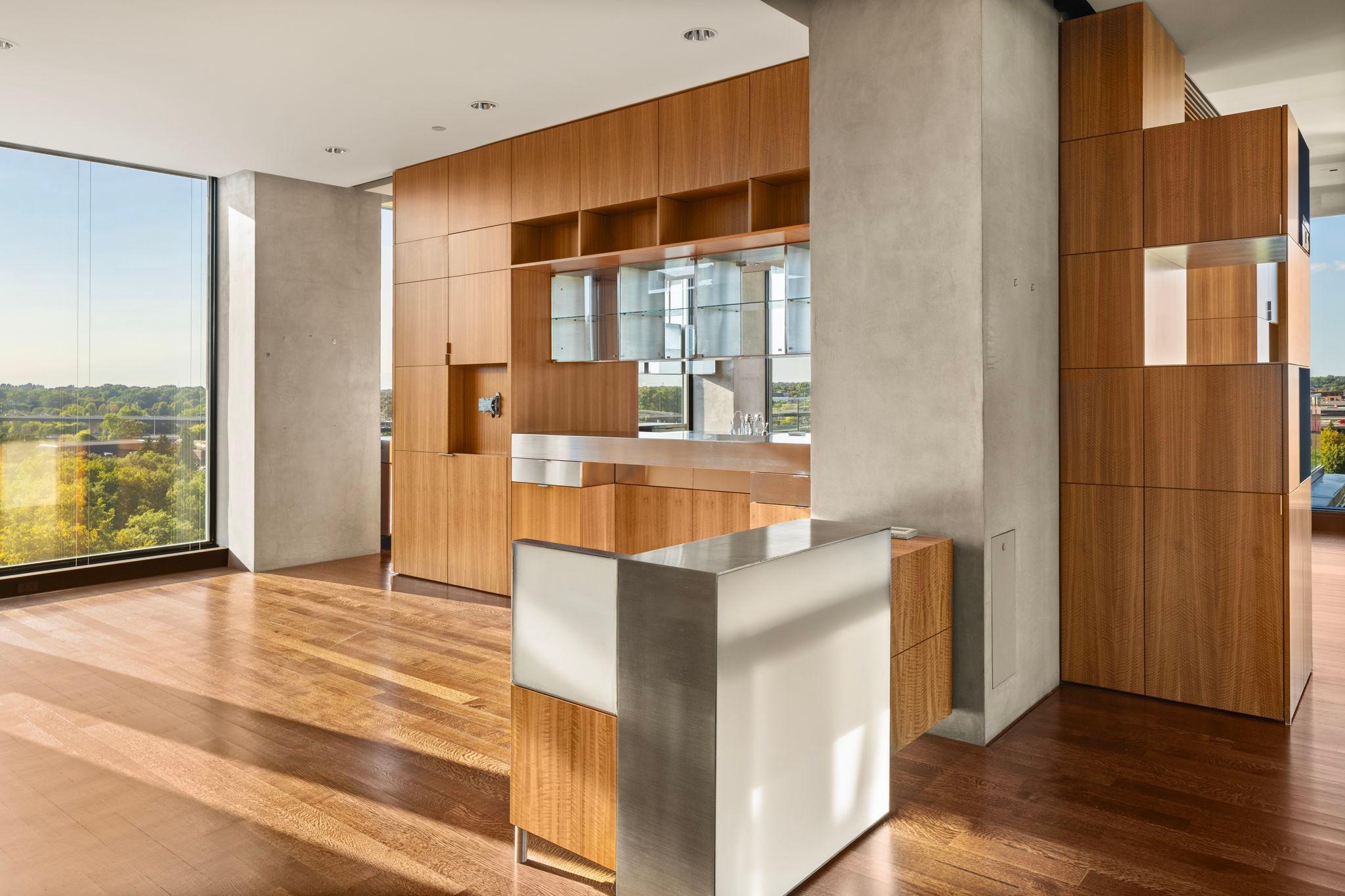 View of Residential at 301 Kenwood Parkway #801, Minneapolis MN 55403, Minneapolis (18 of 45) - Mike Wilen | Minnesota Team Real Estate
