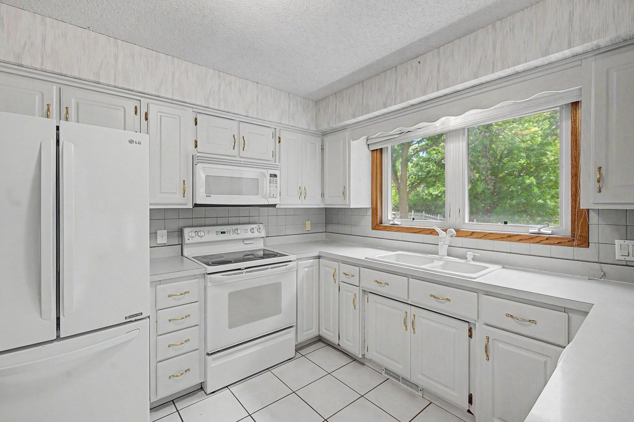 View of Residential at 13901 92nd Place, Maple Grove MN 55369, Maple Grove (7 of 25) - Mike Wilen | Minnesota Team Real Estate