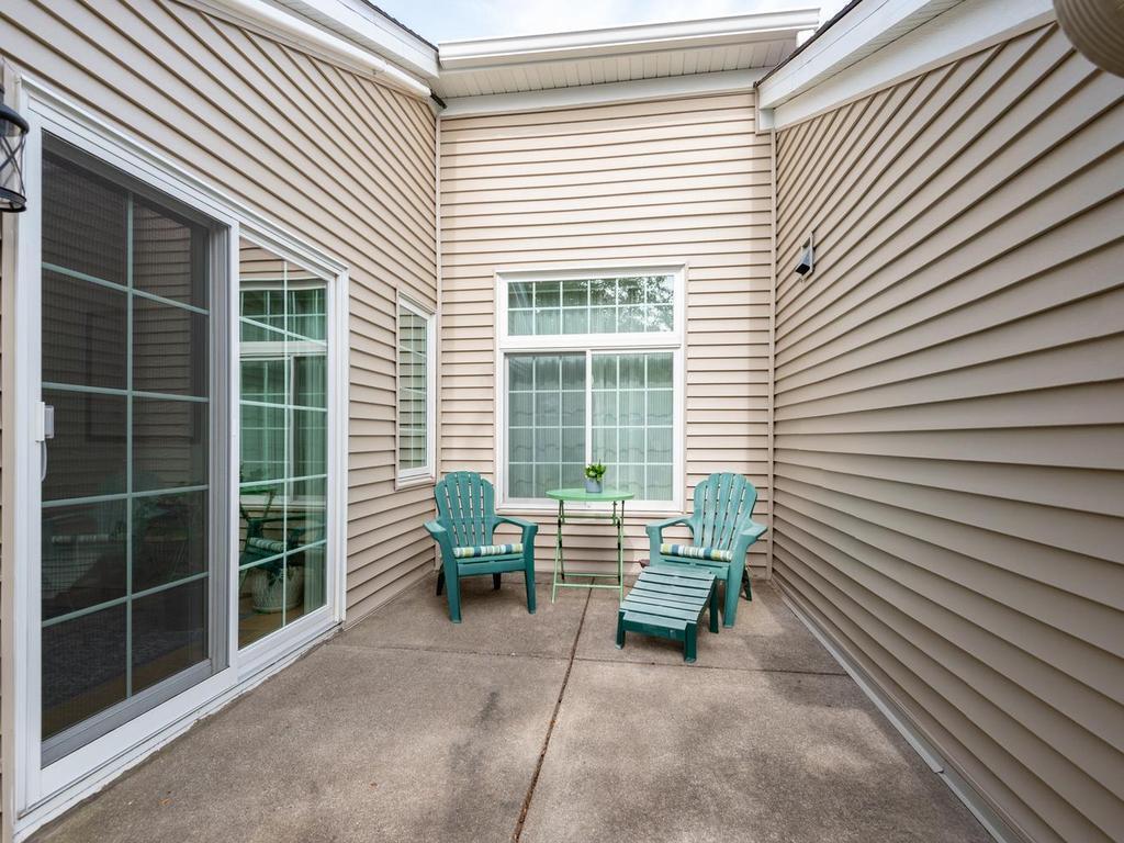 View of Residential at 569 Mission Hills Drive, Chanhassen MN 55317, Chanhassen (21 of 22) - Mike Wilen | Minnesota Team Real Estate