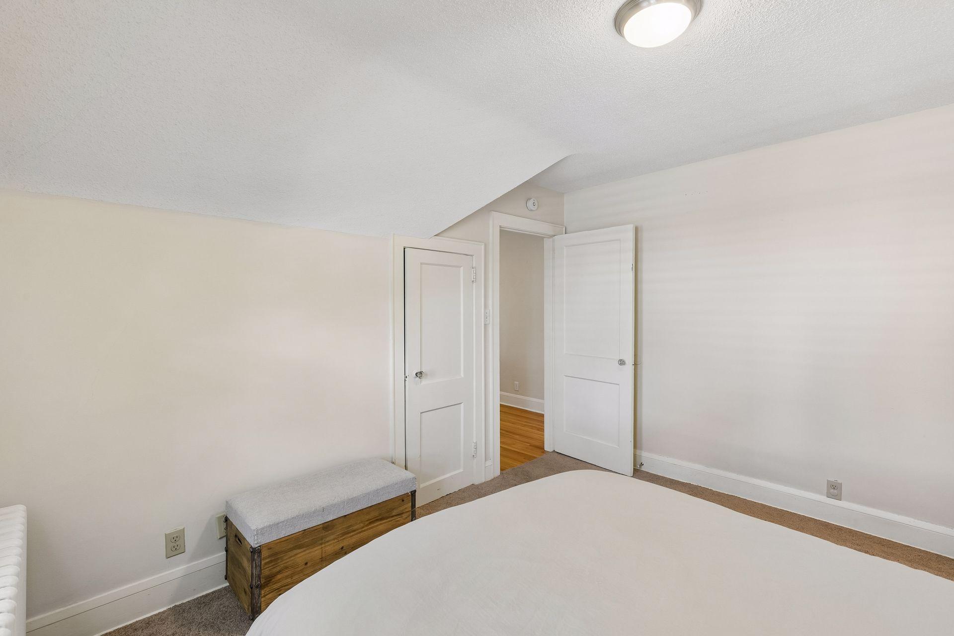 View of Residential at 3925 France Avenue, Minneapolis MN 55416, Minneapolis (28 of 40) - Mike Wilen | Minnesota Team Real Estate