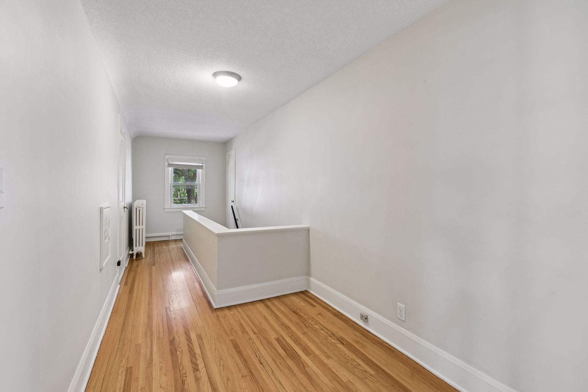 View of Residential at 3925 France Avenue, Minneapolis MN 55416, Minneapolis (25 of 40) - Mike Wilen | Minnesota Team Real Estate