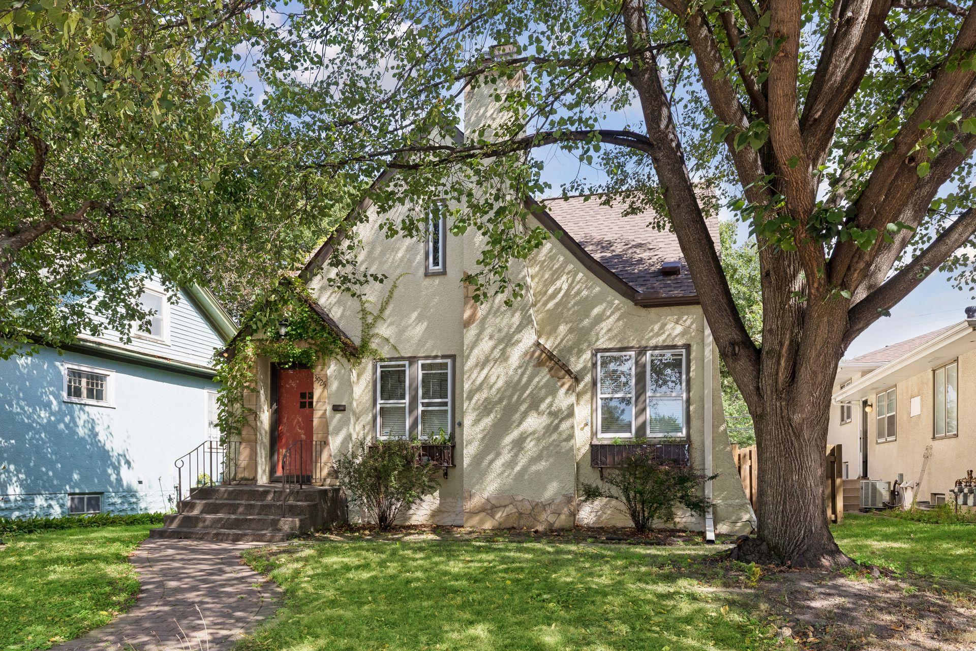 View of Residential at 3925 France Avenue, Minneapolis MN 55416, Minneapolis (37 of 40) - Mike Wilen | Minnesota Team Real Estate