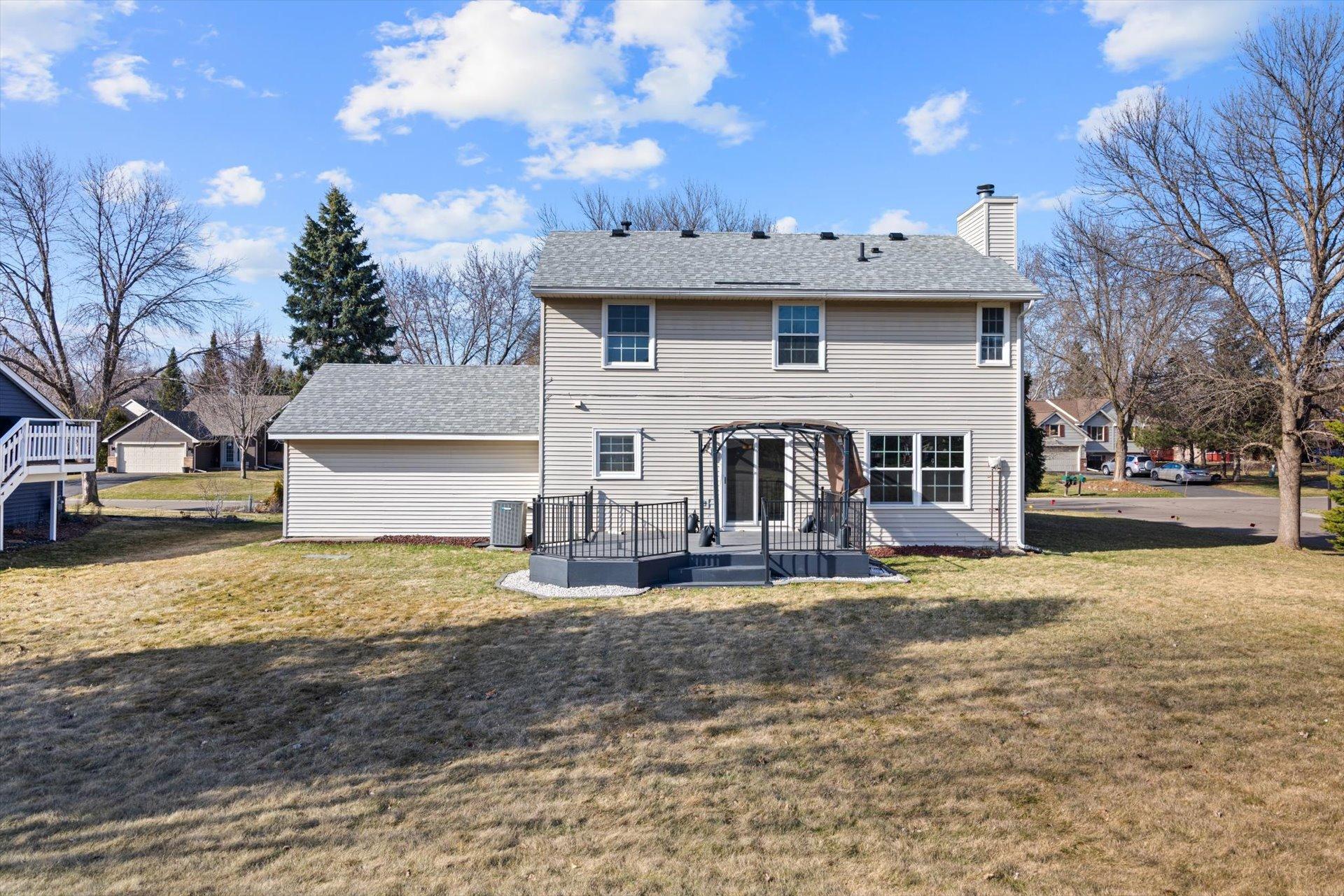 View of Residential at 952 Moonlight Drive, Woodbury MN 55125, Woodbury (39 of 40) - Mike Wilen | Minnesota Team Real Estate