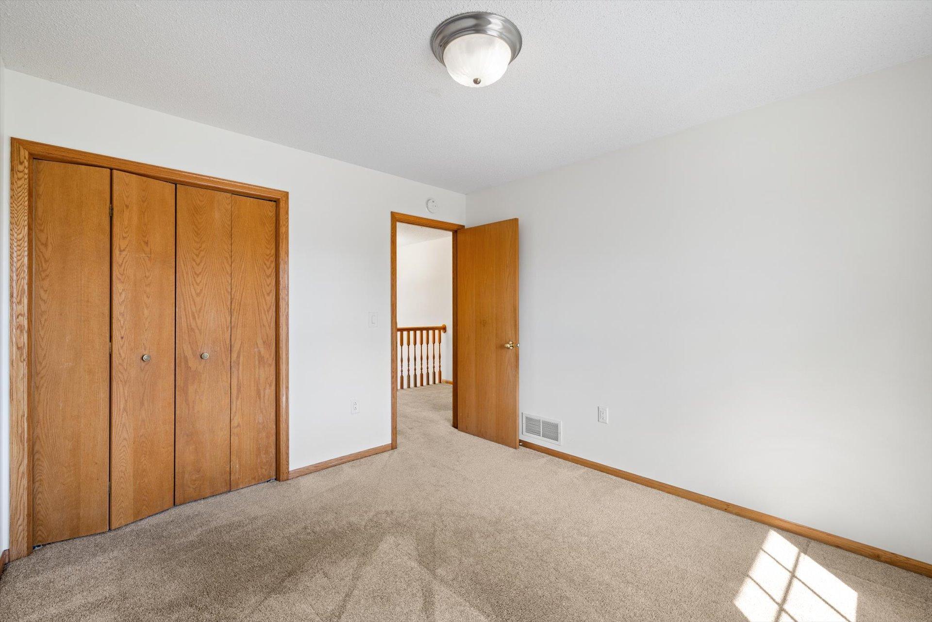 View of Residential at 952 Moonlight Drive, Woodbury MN 55125, Woodbury (37 of 40) - Mike Wilen | Minnesota Team Real Estate