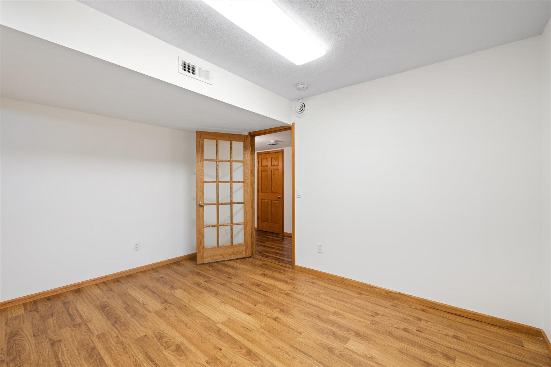 View of Residential at 952 Moonlight Drive, Woodbury MN 55125, Woodbury (31 of 40) - Mike Wilen | Minnesota Team Real Estate