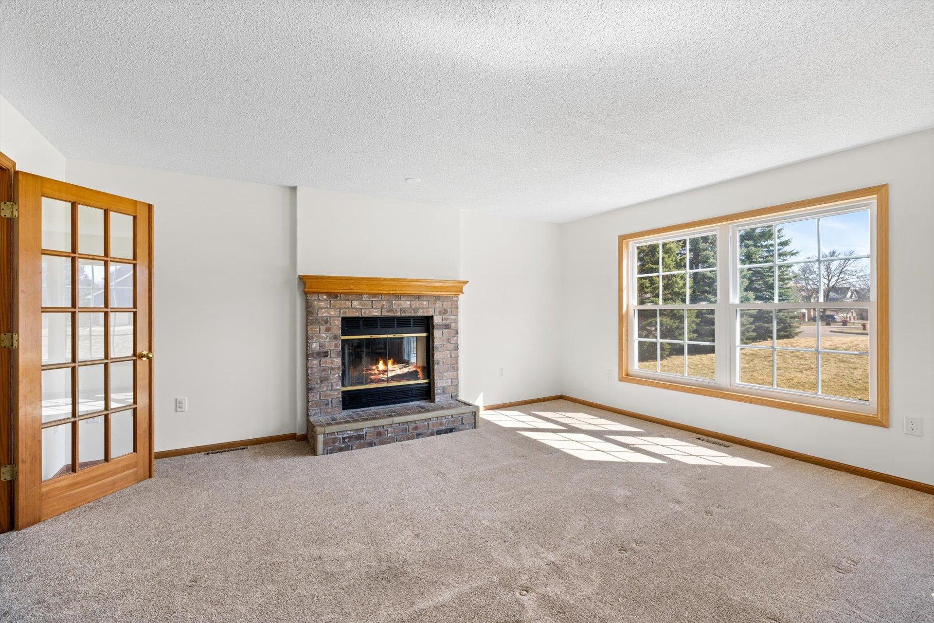 View of Residential at 952 Moonlight Drive, Woodbury MN 55125, Woodbury (6 of 40) - Mike Wilen | Minnesota Team Real Estate