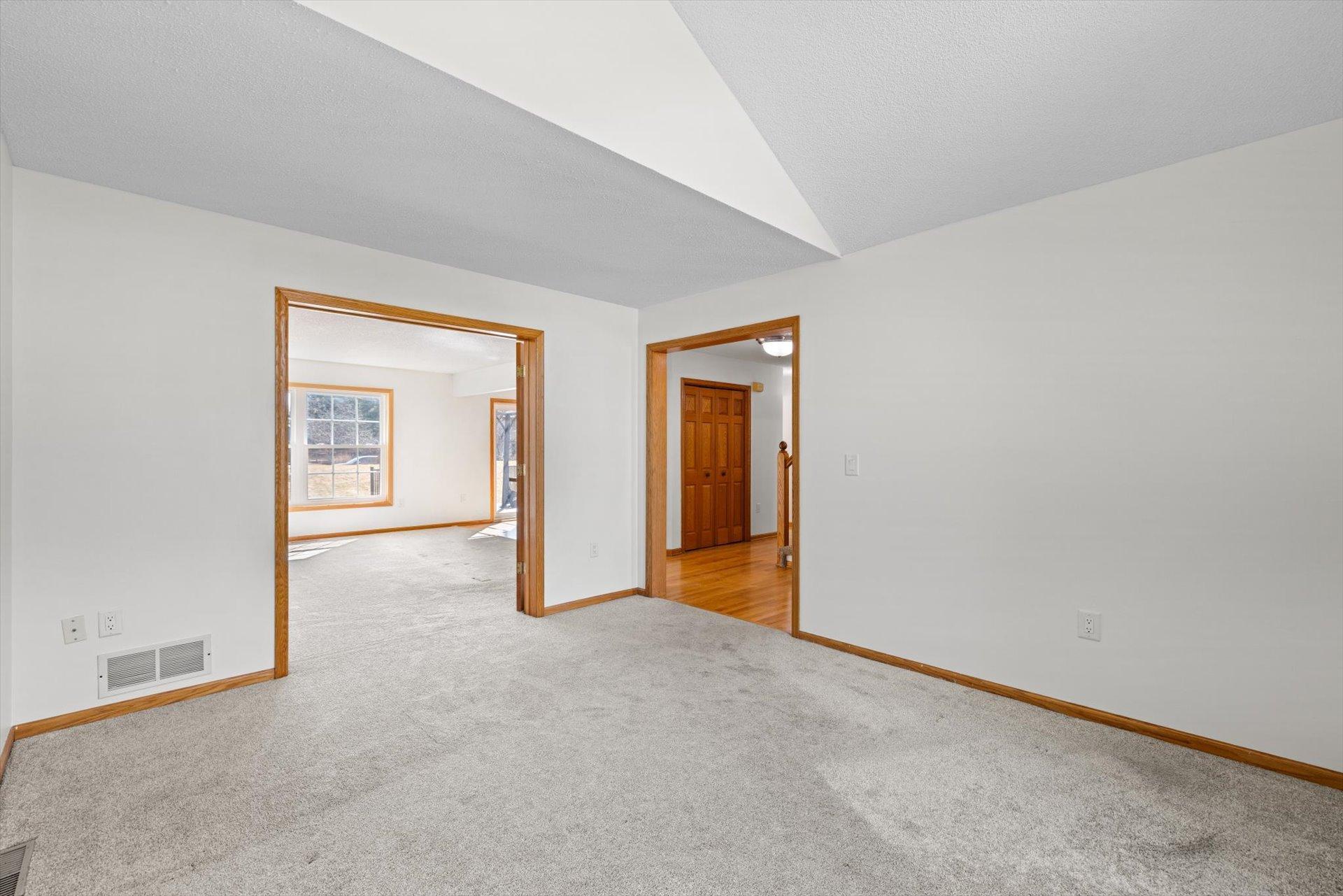 View of Residential at 952 Moonlight Drive, Woodbury MN 55125, Woodbury (5 of 40) - Mike Wilen | Minnesota Team Real Estate
